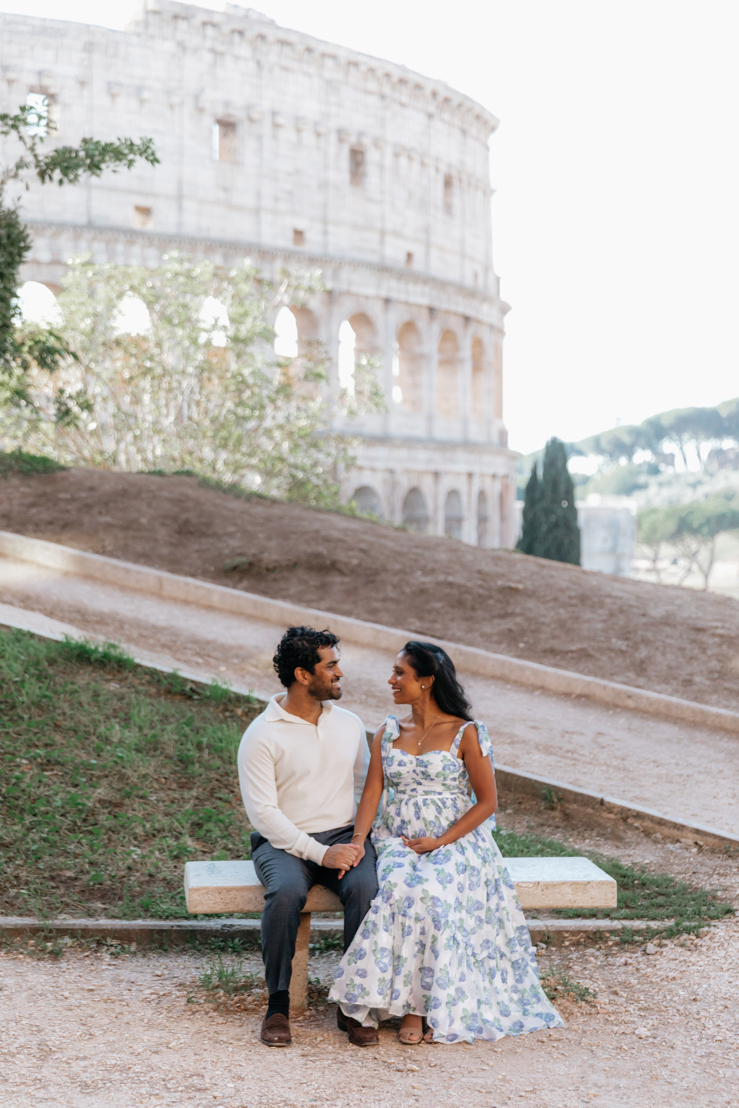 Maternity Photoshoot. Photographer in Rome