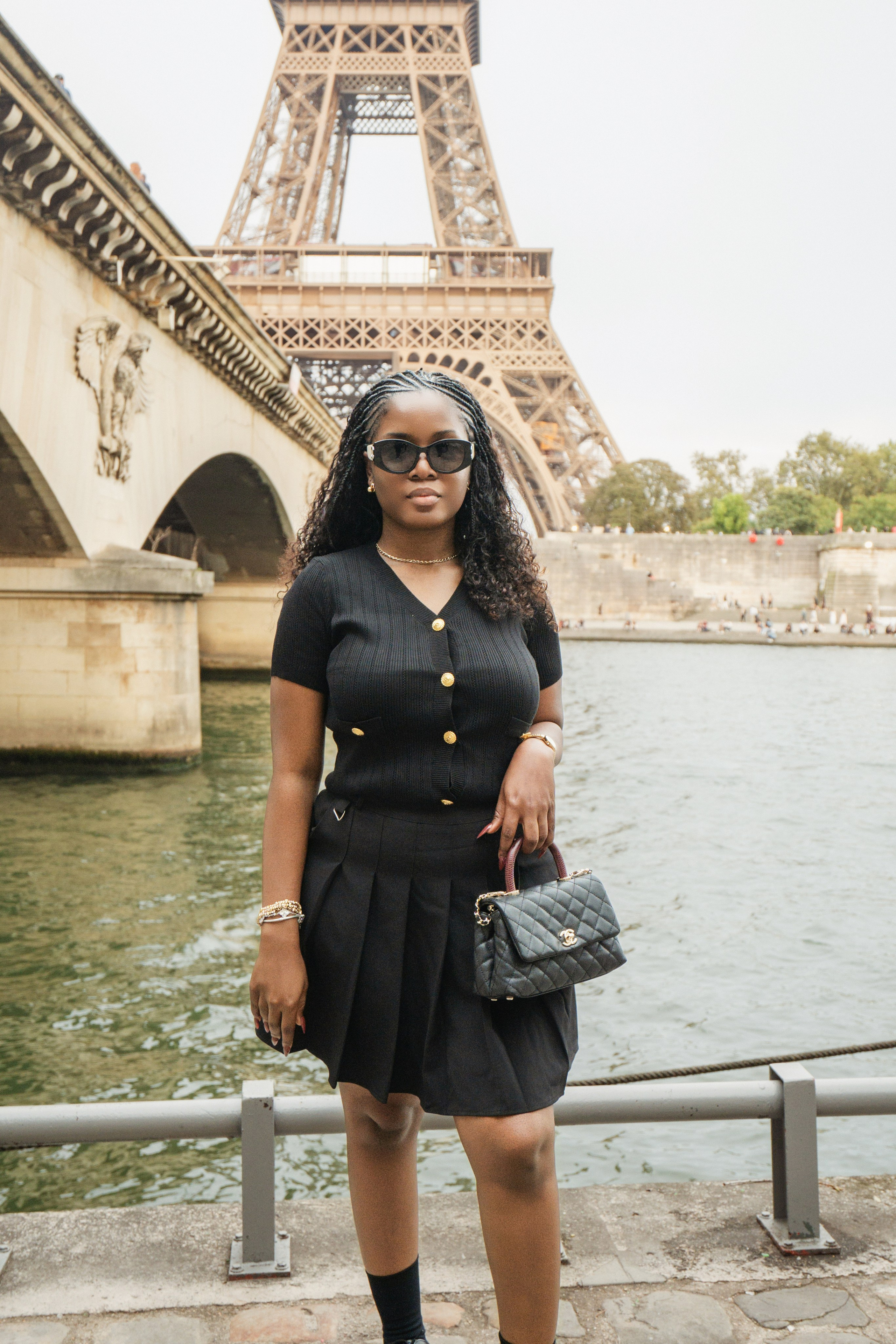 Juanita (1 hour). Photographer in Paris|Solo and groups, portraits & content, couples photo-shoot in Paris at the best locations