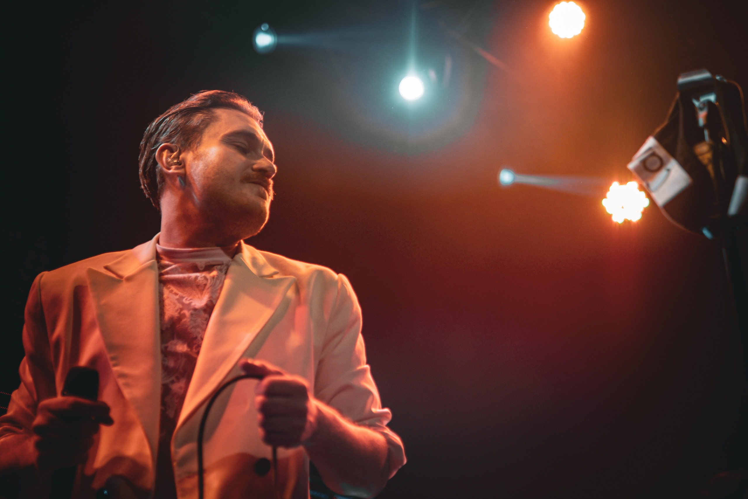 LATEXFAUNA. Photography of Fujicolor.104