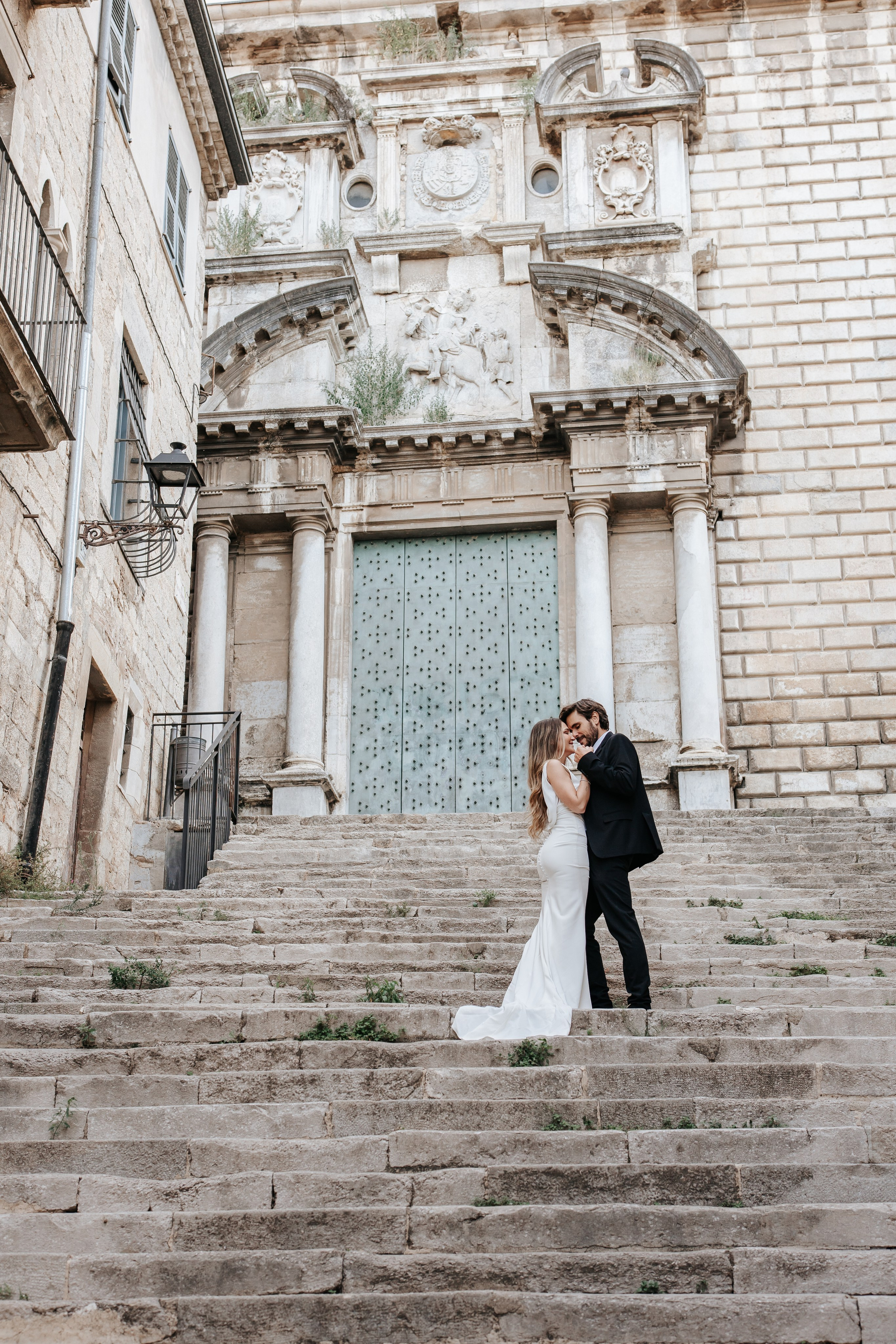 Barbara+Carlos, Girona, Love story. Wedding photographer in Catalonia