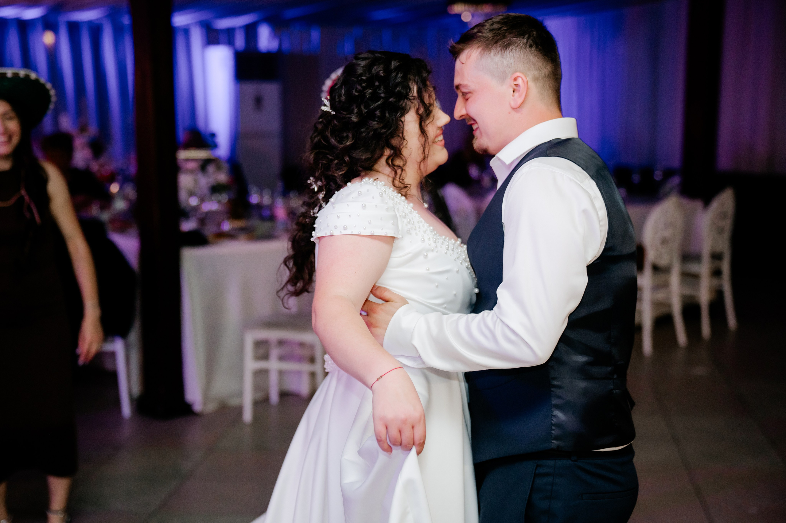 Vitoria & Paul. Andrei Samuel – Fotograf București | Evenimente, Studio, Imobiliare, Produs