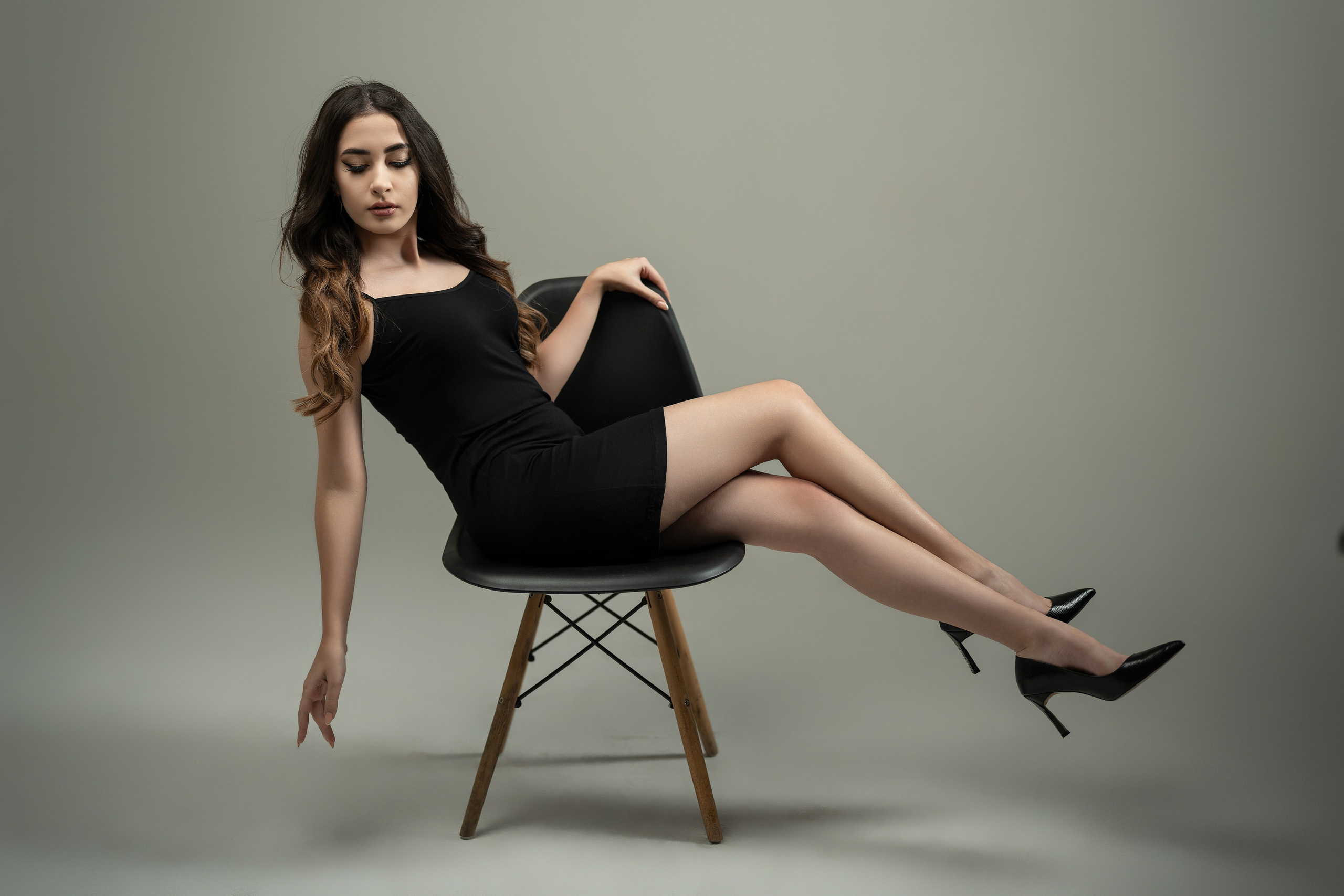 Kamila M. Nifty photography — коммерческий и портретный фотограф в Ташкенте. Студийная и выездная съёмка