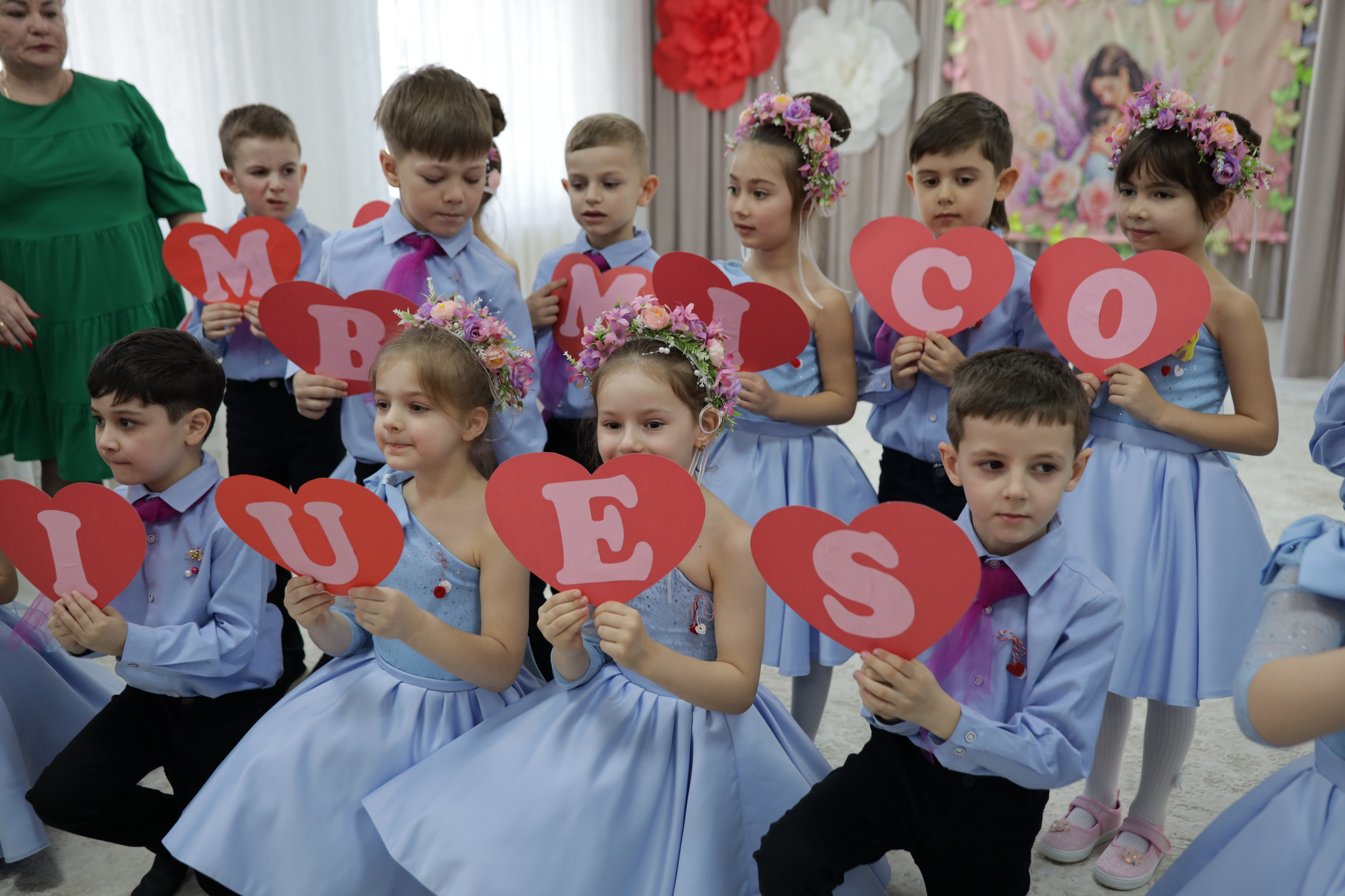 Mama în ochi de copil.... Alika Dia- Fotograf în Republica Moldova, Strășeni