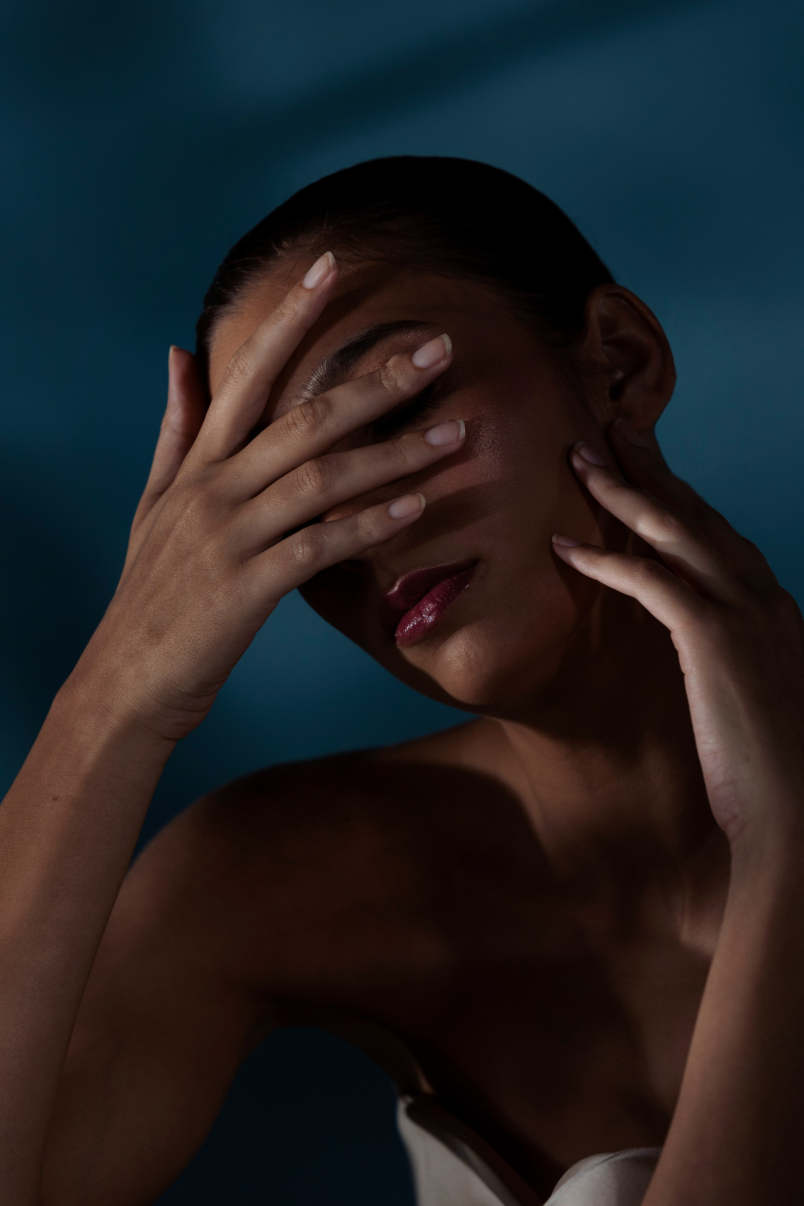 Ulyana: professional studio portrait session. Alice Bell — Wedding photographer in New York