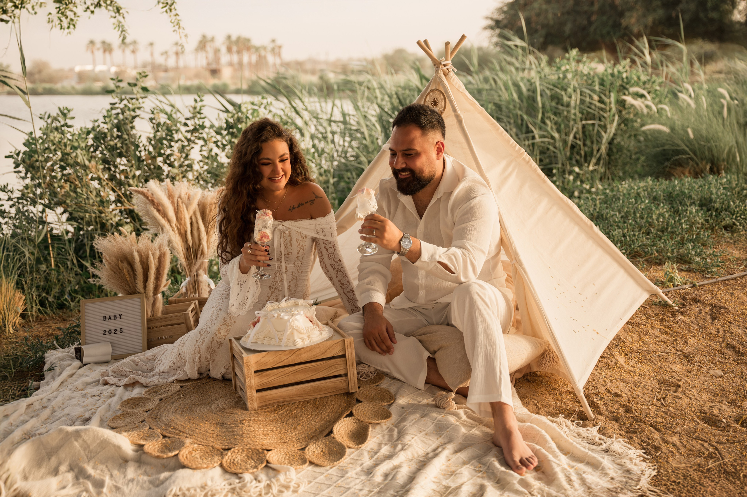 By the Lake of Dreams. Angela Iakovleva — Family Photographer in Dubai