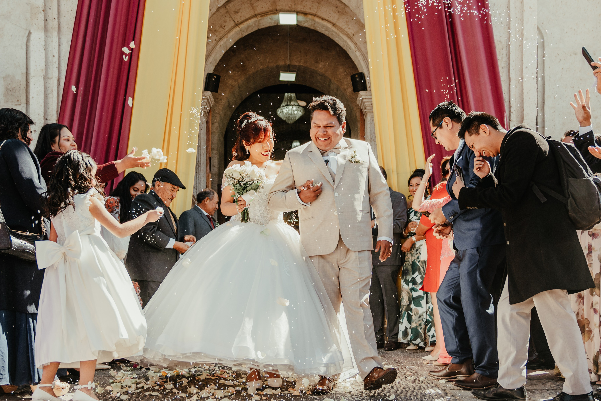 VANESSA + FRANKLIN BODA RELIGIOSA. Studio KVTA | Fotografía y Video de Bodas en Arequipa