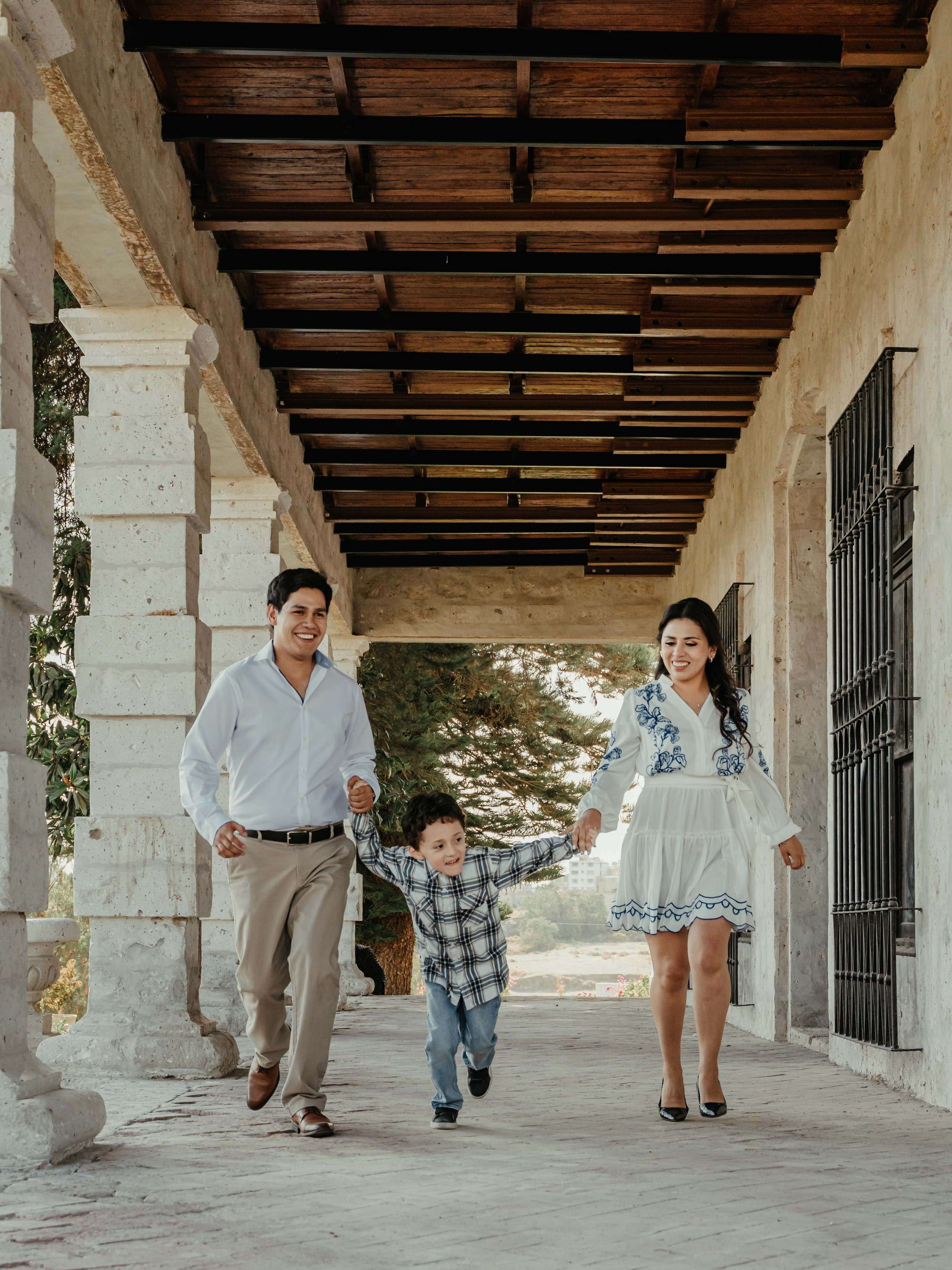 CARLA Y MARIO BODA RELIGIOSA. Studio KVTA | Fotografía y Video de Bodas en Arequipa