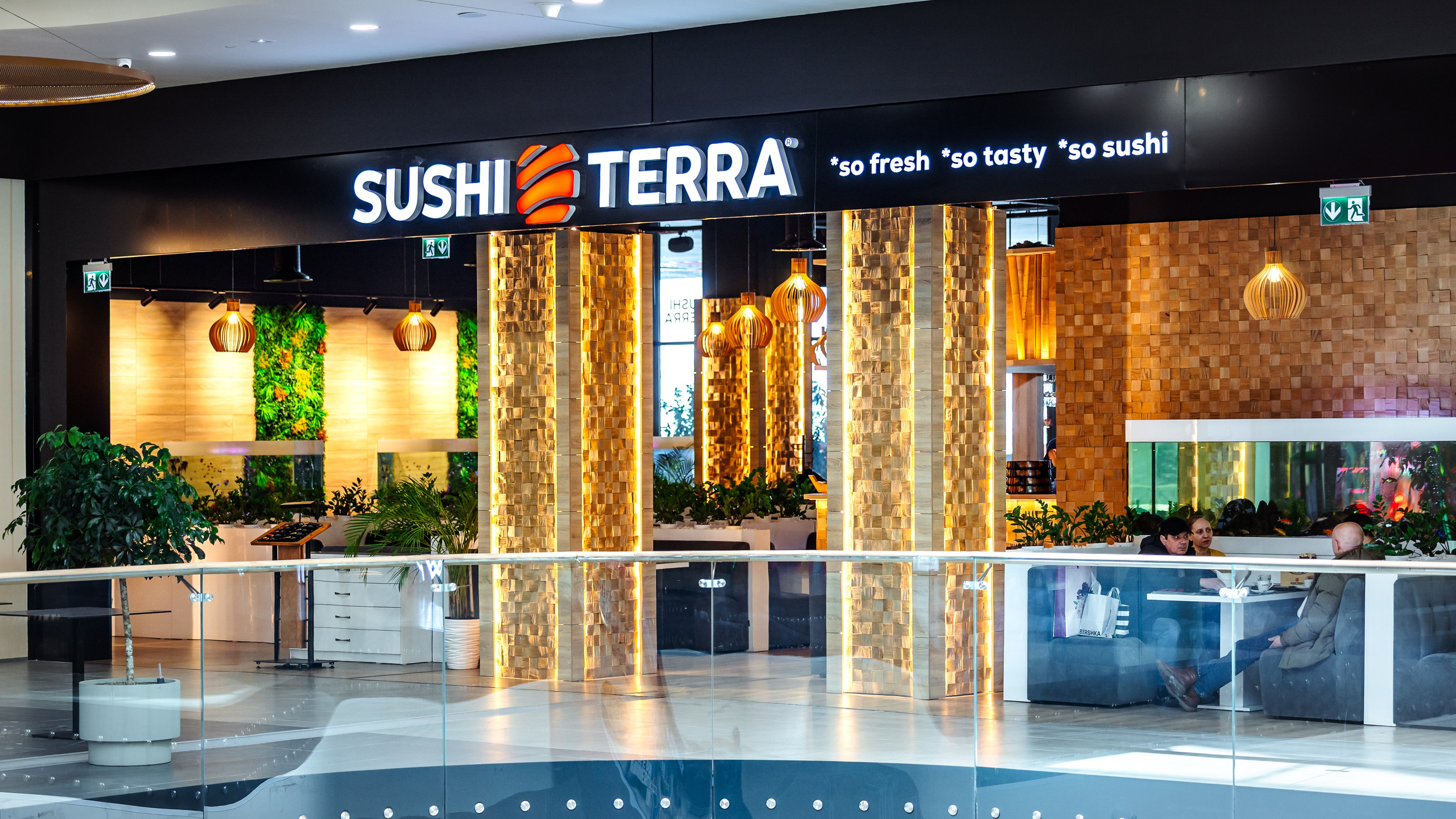 Sushi Terra. Marius Ciocan