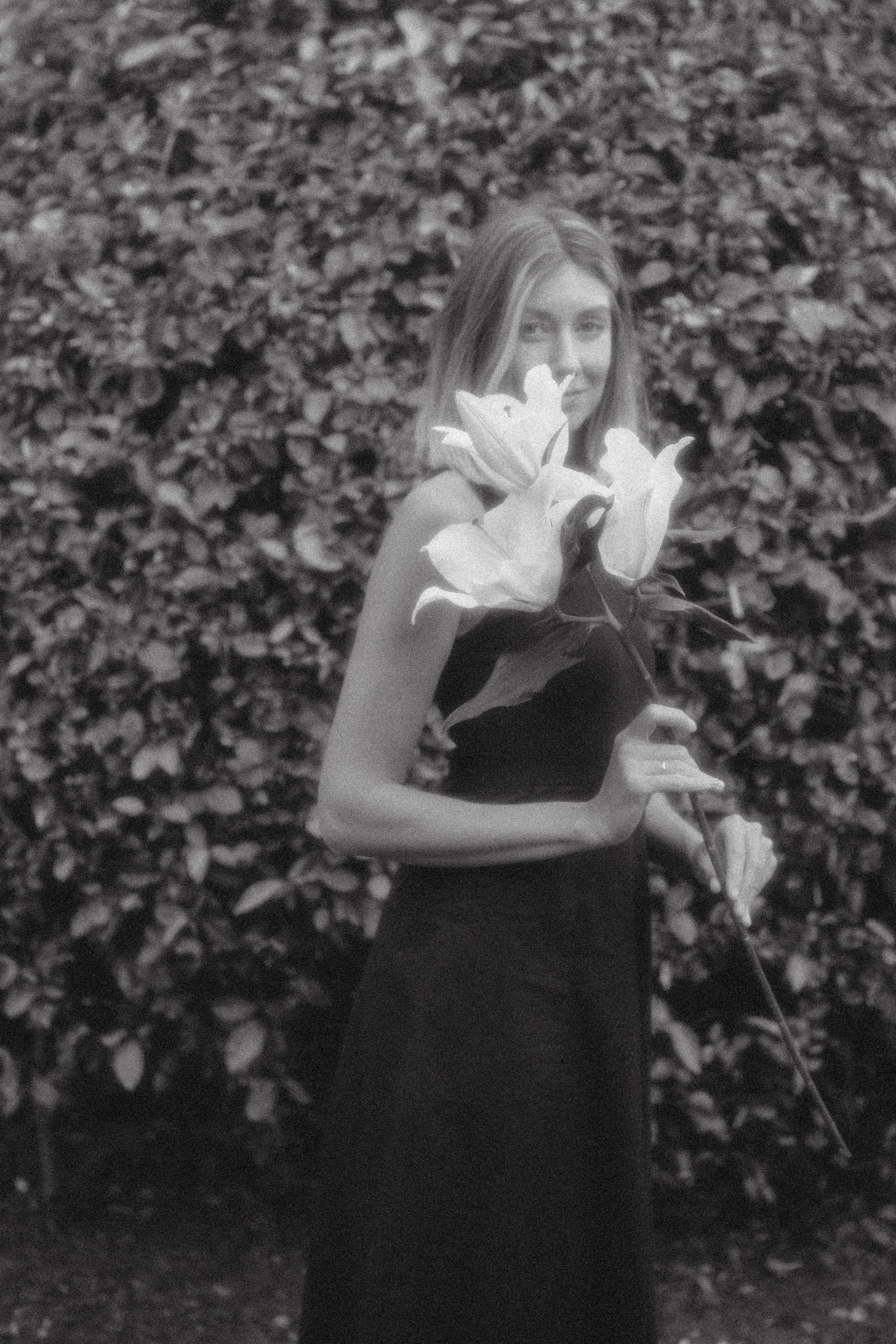 Катя с лилией. Фотограф Мила Ромашкина