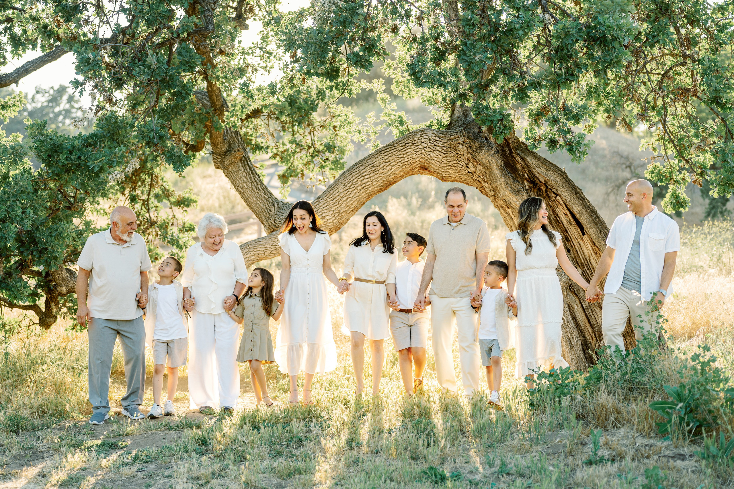 California, Los Angeles, Santa Clarita Family Photoshoot. Wedding Photography & Videography Team in California, Los Angeles, San Francisco, San Diego and Travel