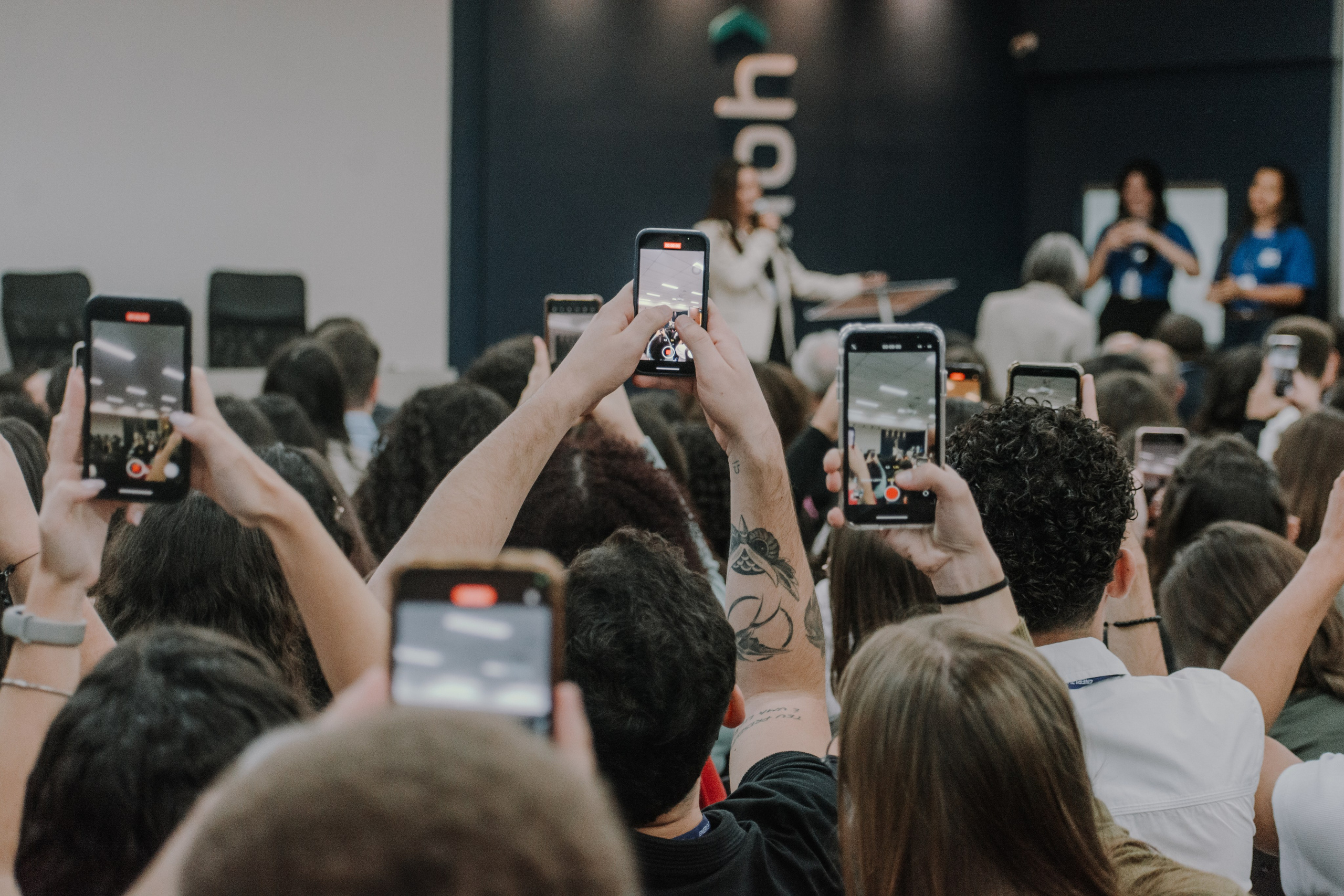 Institucionais, Workshops e Palestras. Clicks