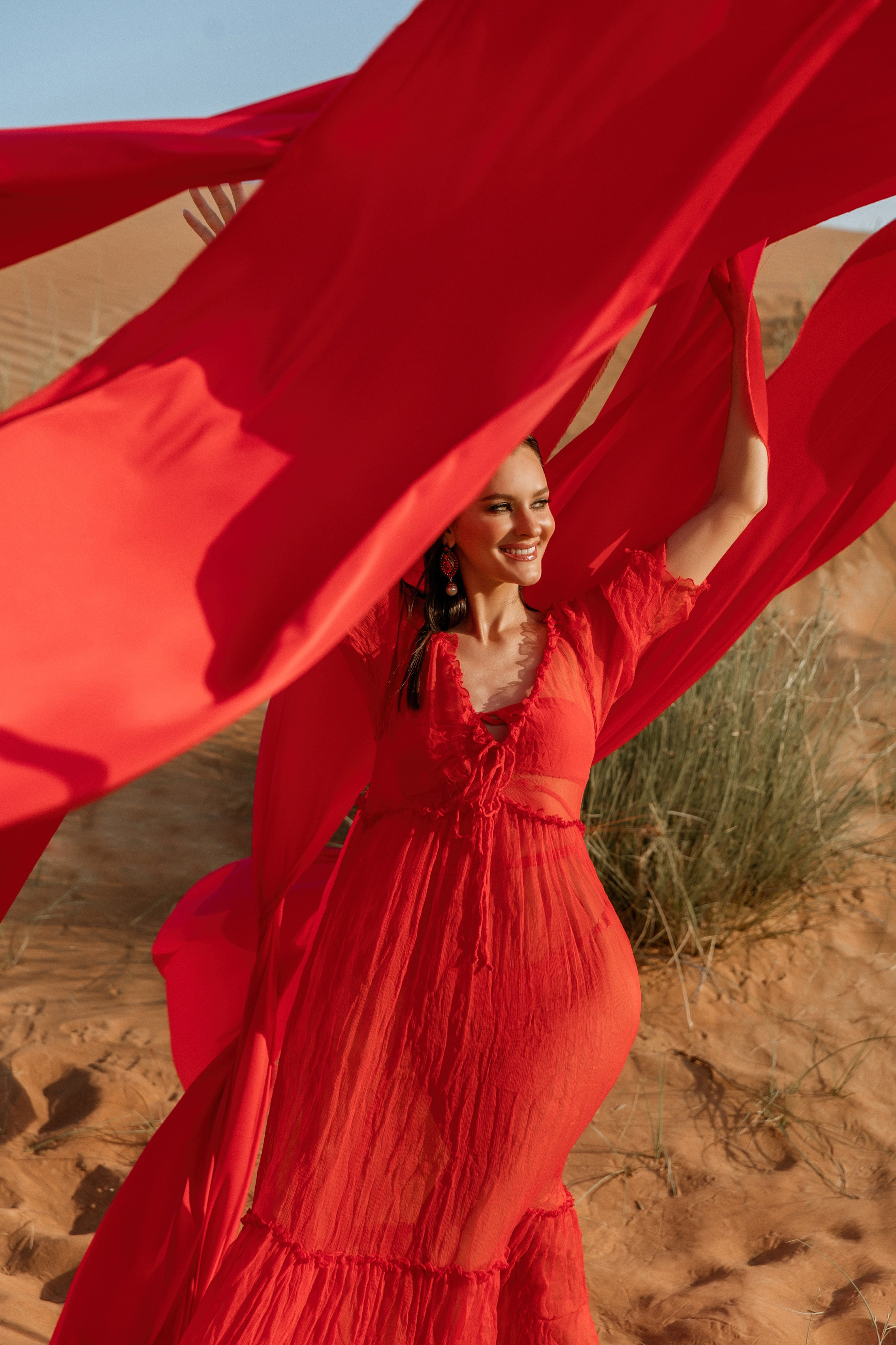 Tamara. Behind the red curtain. Портретний та весільний фотограф Надія Онода