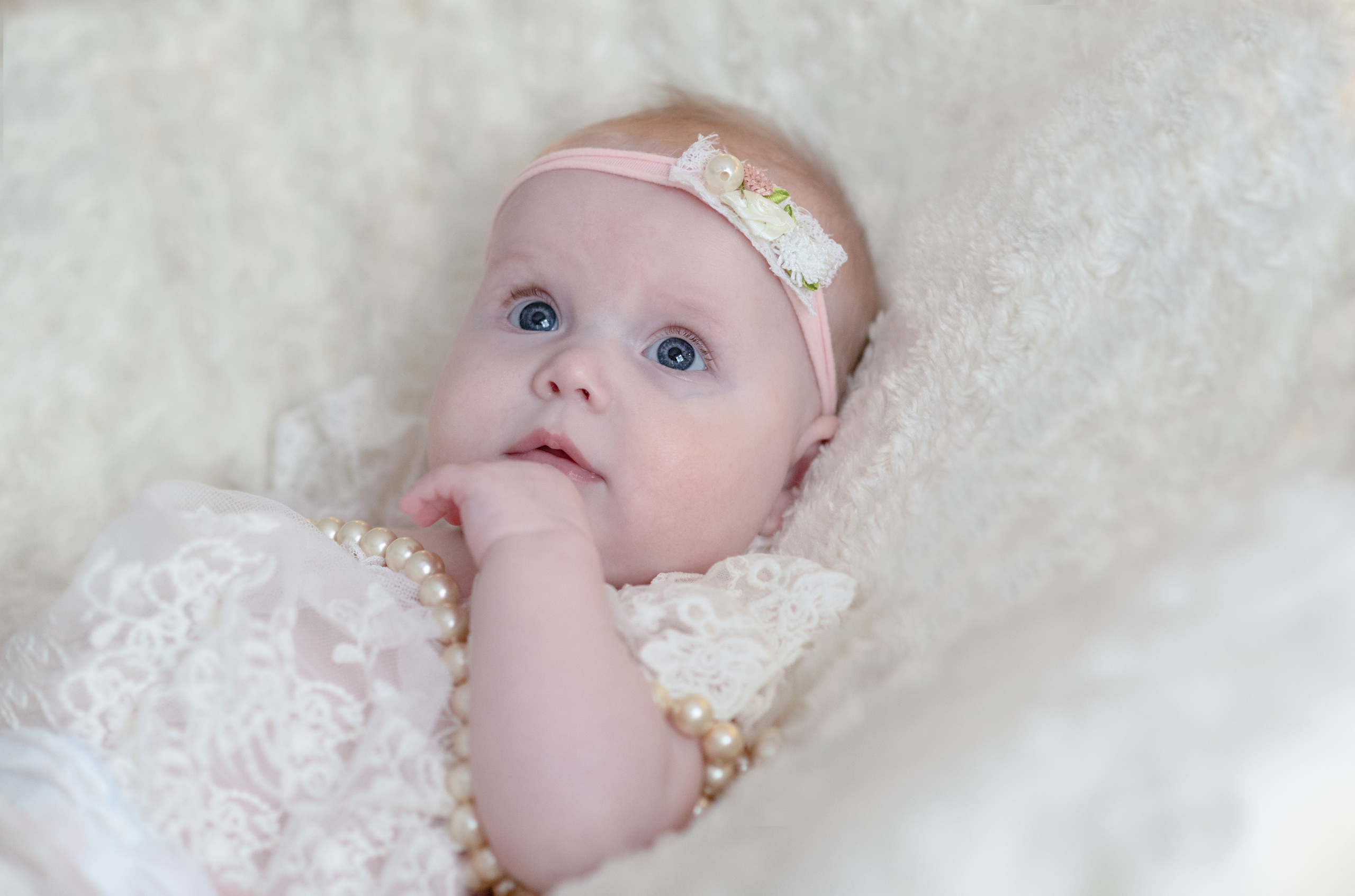 Babyfotoshooting. Irina Küttner – Visuelle Geschichten: Foto & Web in Weimar, Erfurt & Jena