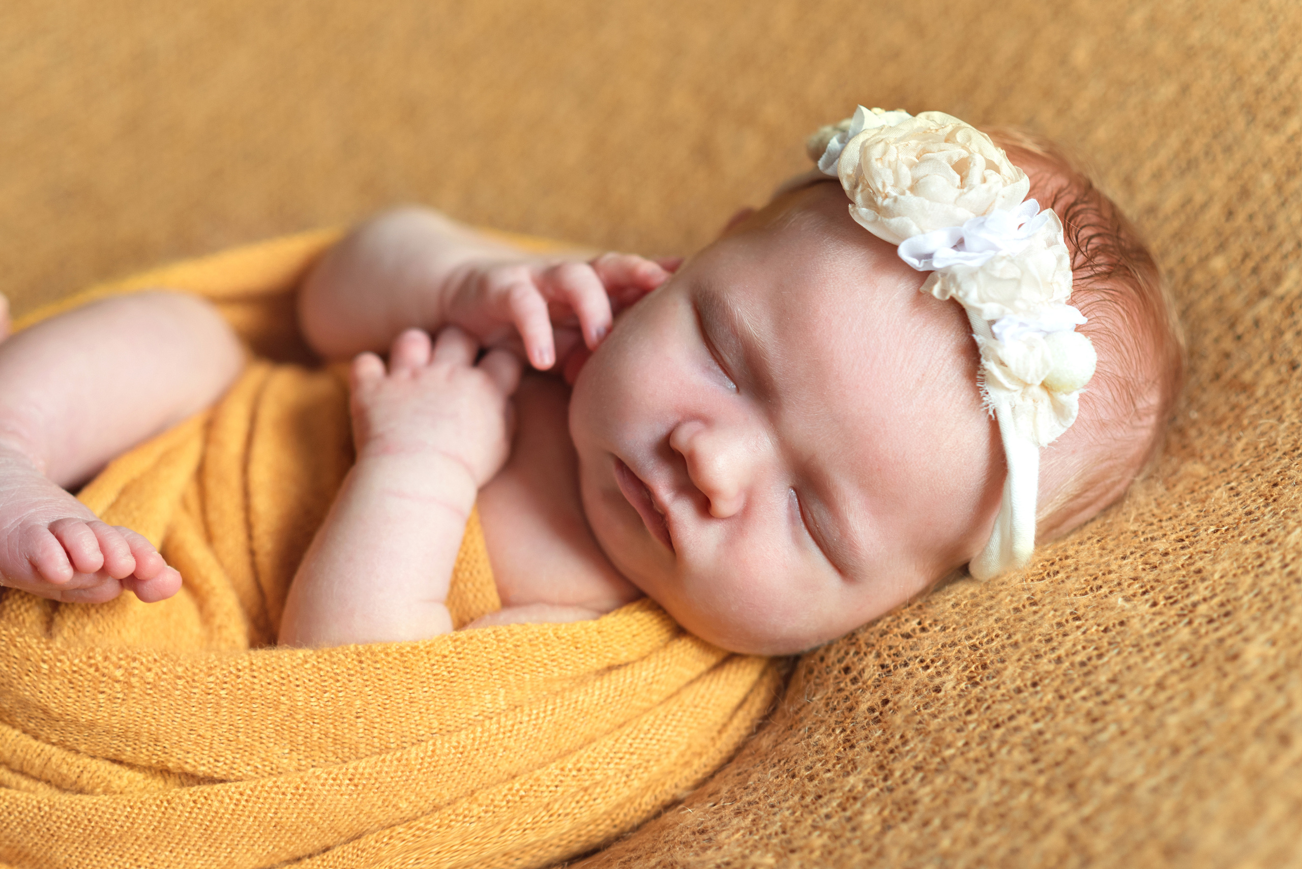 Neugeborenefotoshooting. Irina Küttner – Visuelle Geschichten: Foto & Web in Weimar, Erfurt & Jena