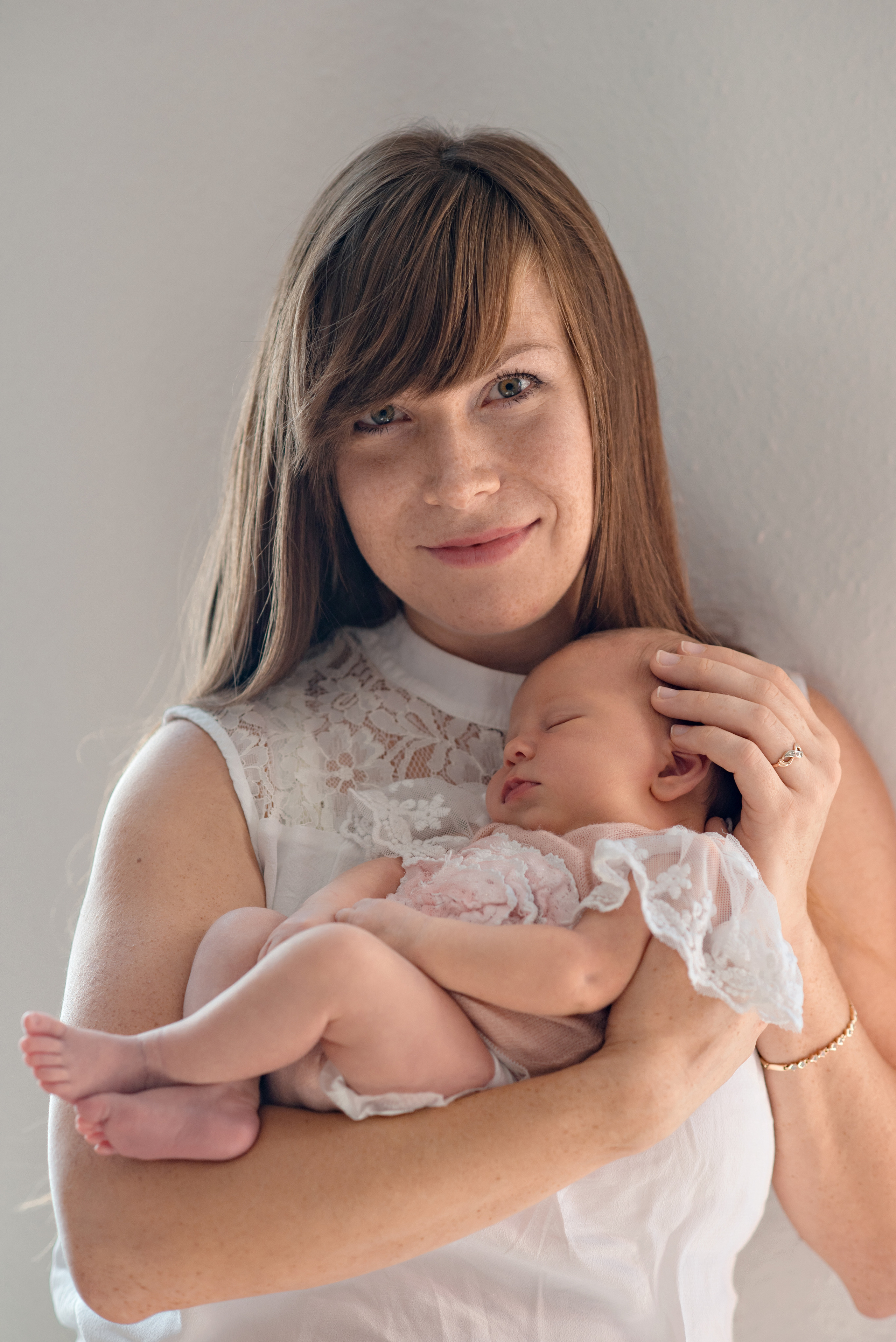 Neugeborenefotoshooting. Irina Küttner – Visuelle Geschichten: Foto & Web in Weimar, Erfurt & Jena