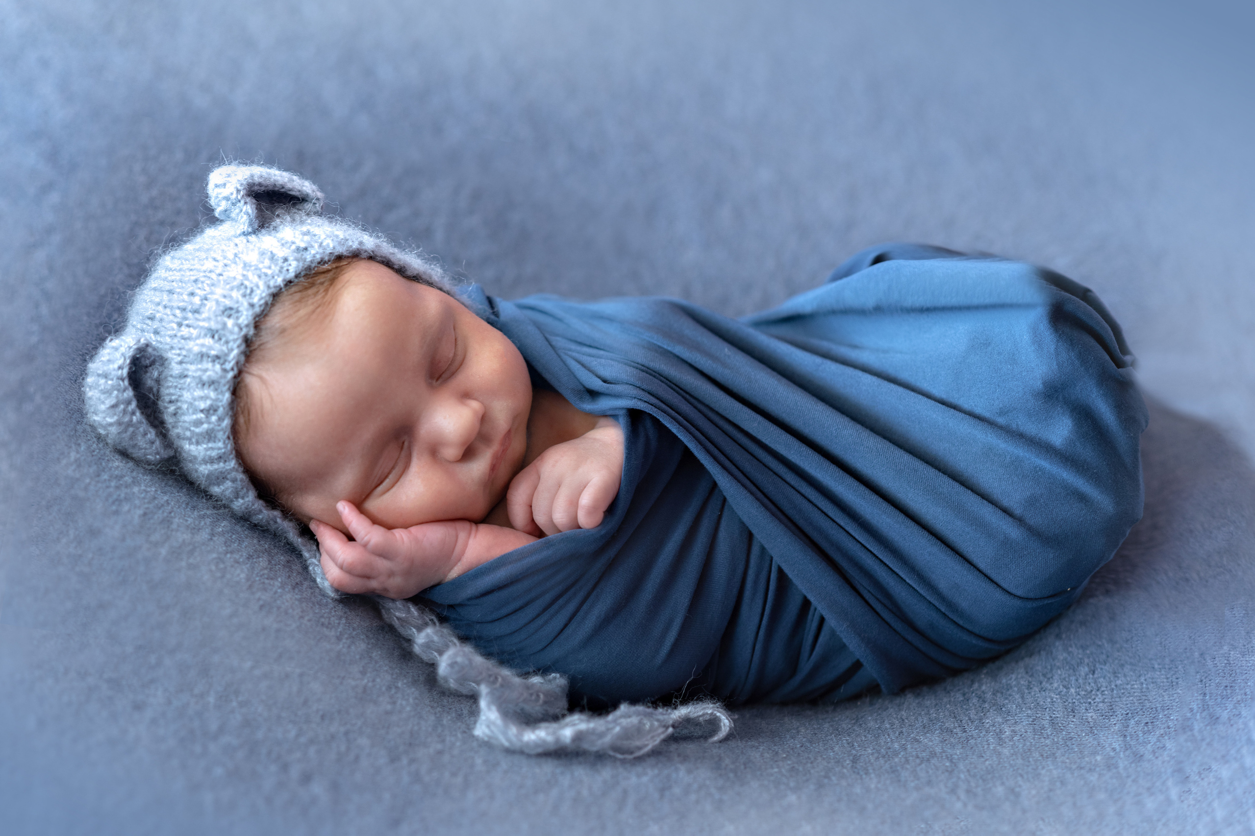Neugeborenefotoshooting. Irina Küttner – Visuelle Geschichten: Foto & Web in Weimar, Erfurt & Jena