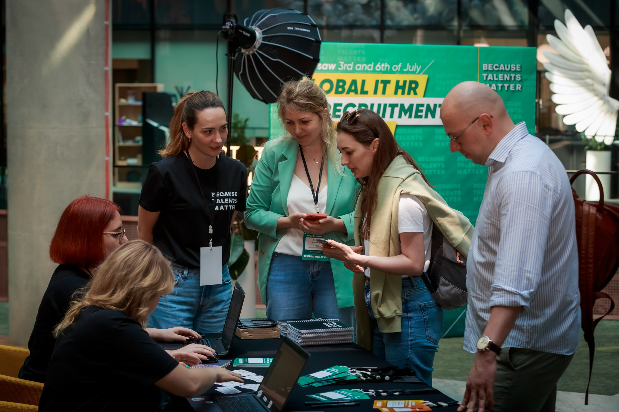 WYDARZENIA BIZNESOWE. Fotograf w Warszawie-Konstantin Golubev