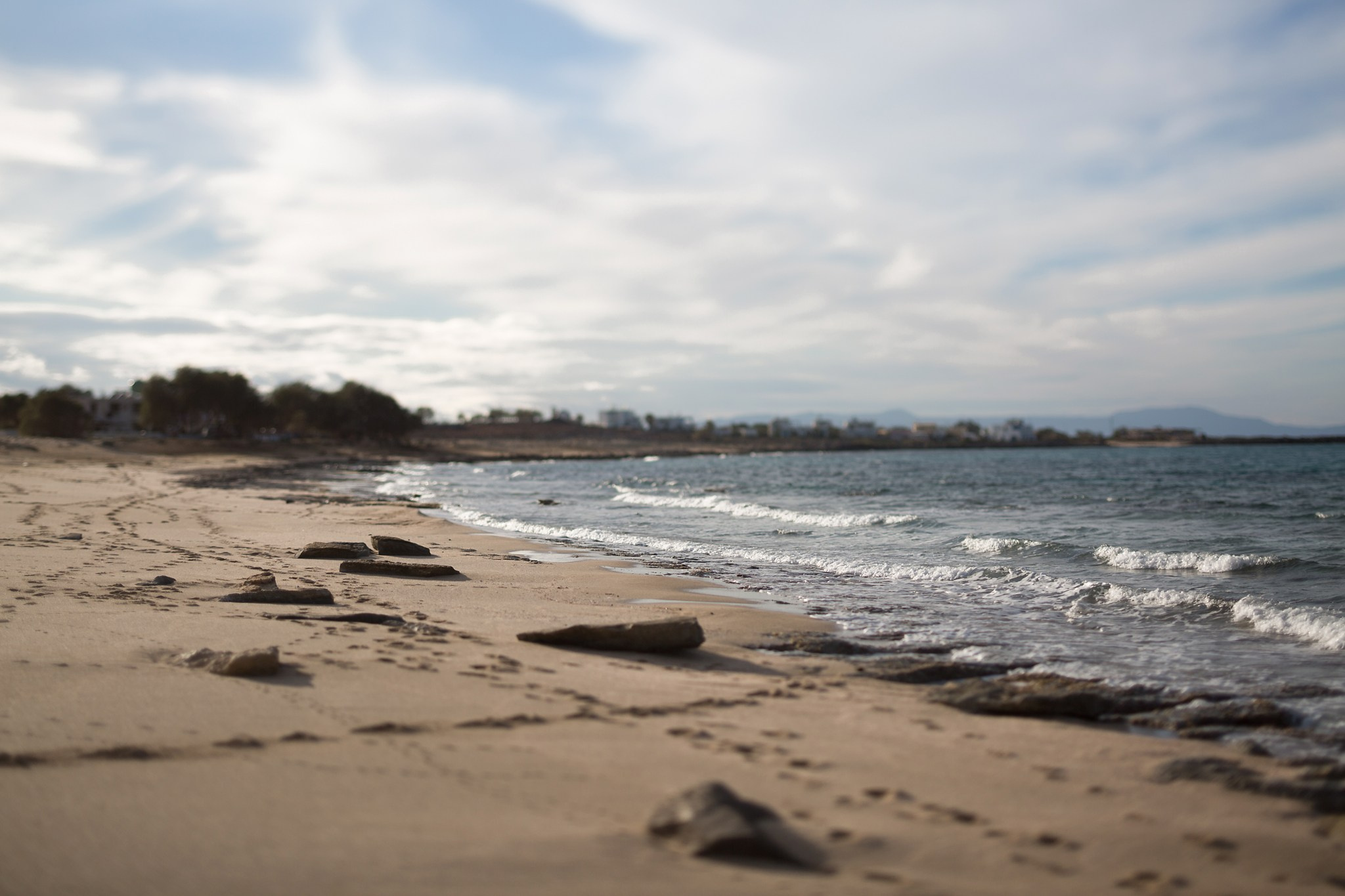 Ronalds & Svetlana, Crete. Denny Savon — Photographer in Santorini | Weddings, Love Stories & Flying Dress