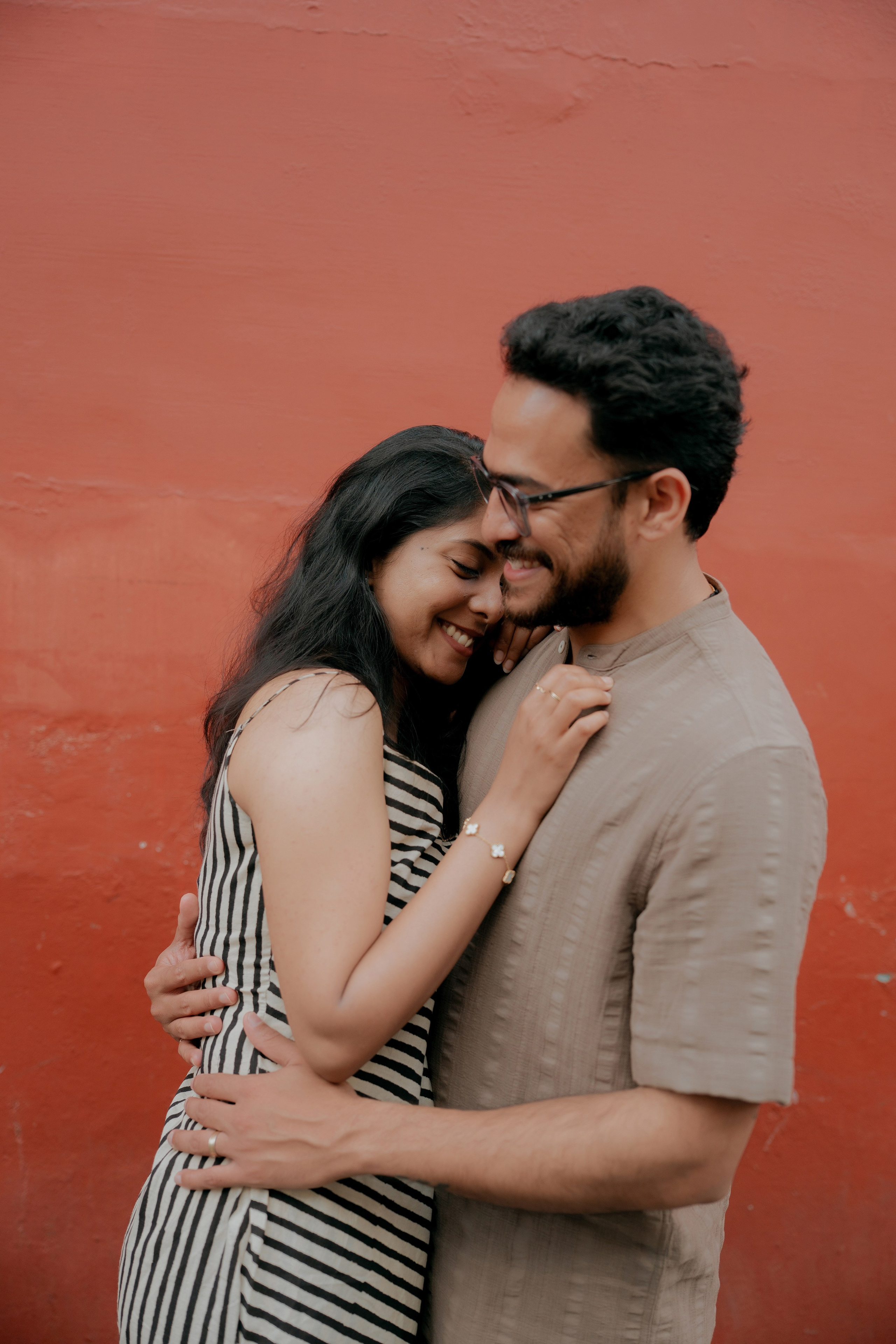 Street Romance! Ft. Naveen & Soniya. Fine art Wedding Photographers in India & Canada