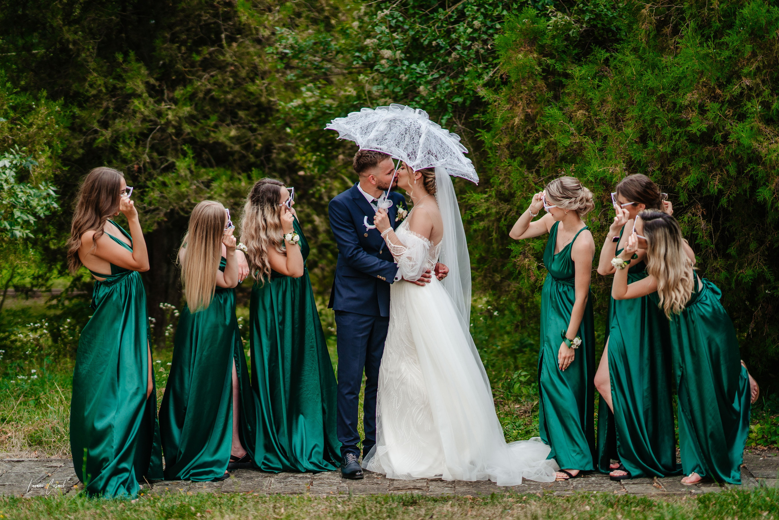 Fotograf de Nuntă Profesional — Fotografie Jurnalistică și Clasică pentru Amintiri de Neuitat. Fotograf de nuntă, corporate, botezuri, majorate și aniversări Roman, Lucaci Cornel