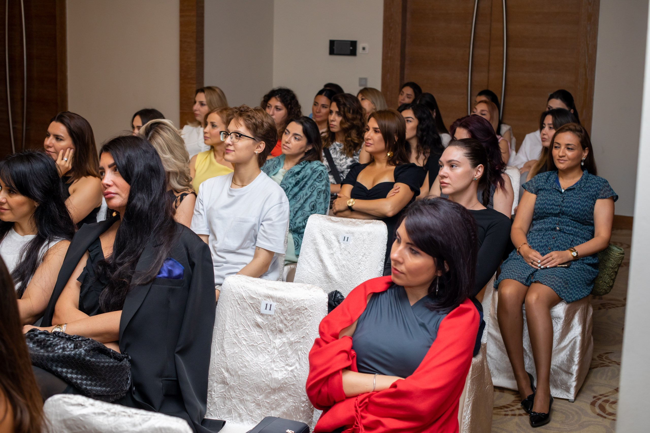 Laura Omuralieva — “The Woman of the New Age and Her Meta-Skills”. Fotograf Baku