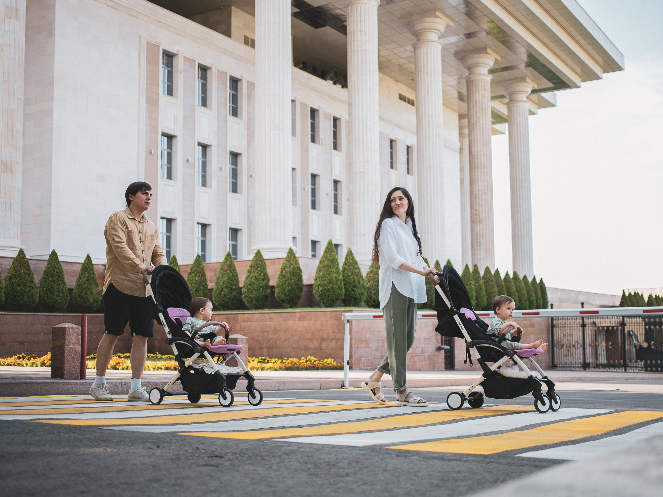 Twins girls. Индивидуальный и love story фотограф в Алматы Шарычева Ирина