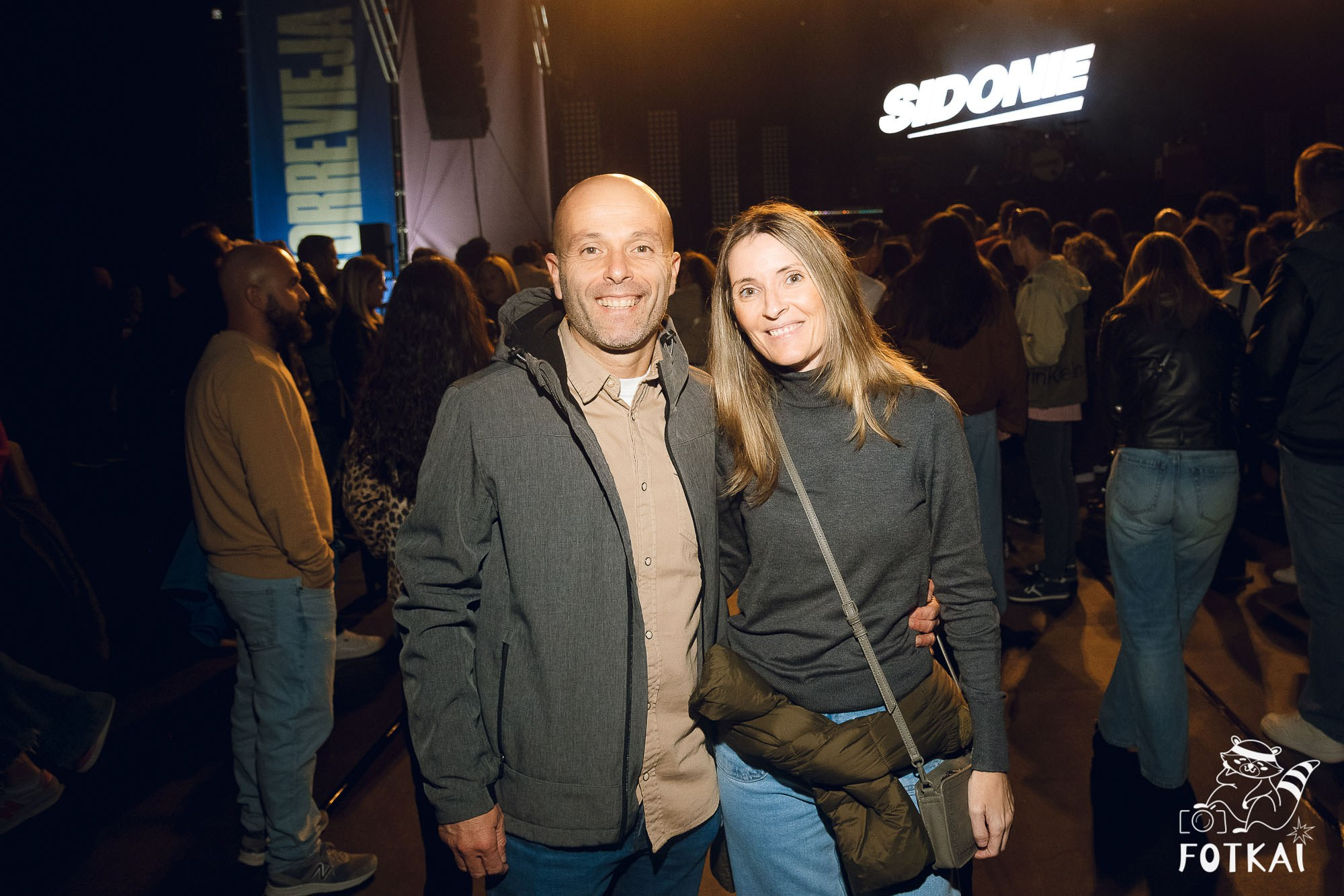 Sidonie en Torrevieja 2025 – Fotos del concierto y reportaje completo | FOTKAI