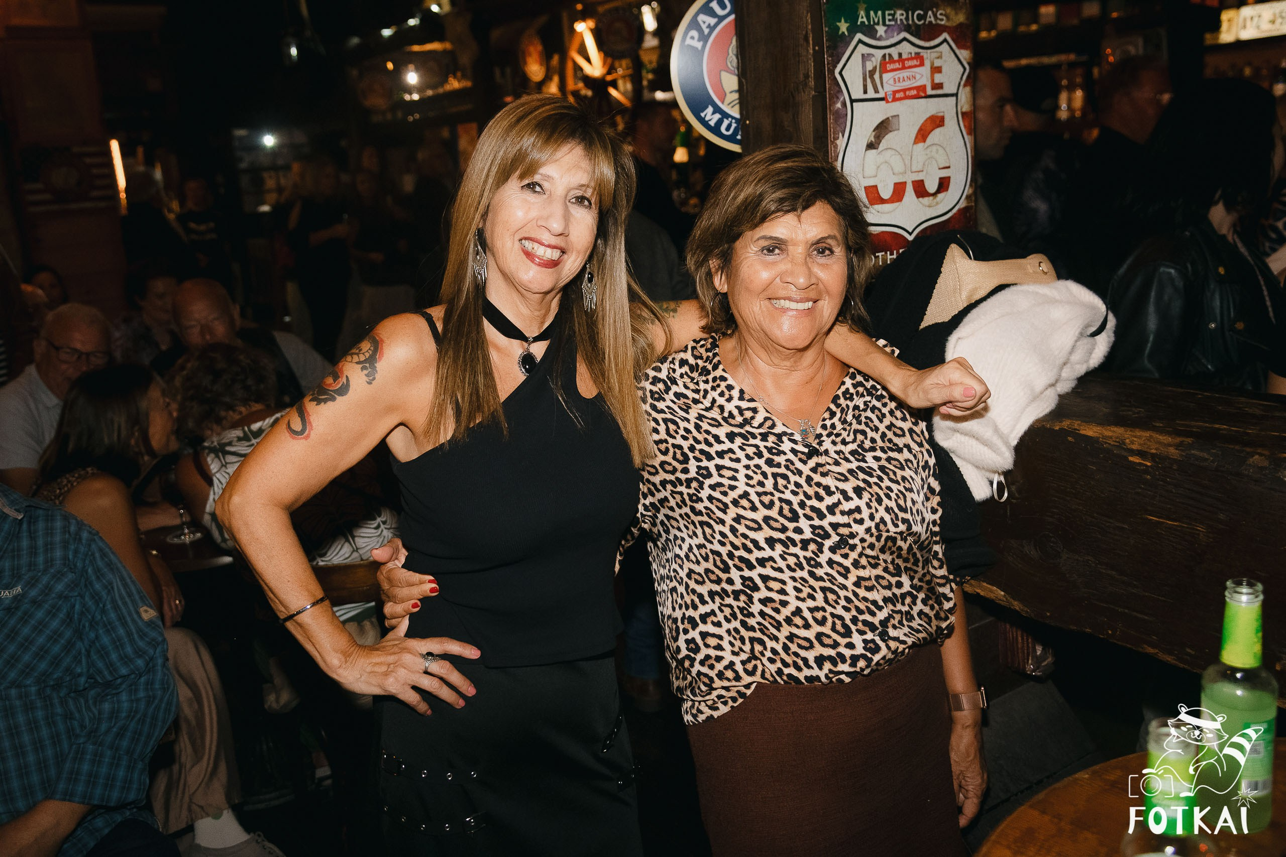 Фоторепортаж JAM Night в El Paso Bar, Torrevieja — живая музыка и атмосфера Коста-Бланки | FOTKAI