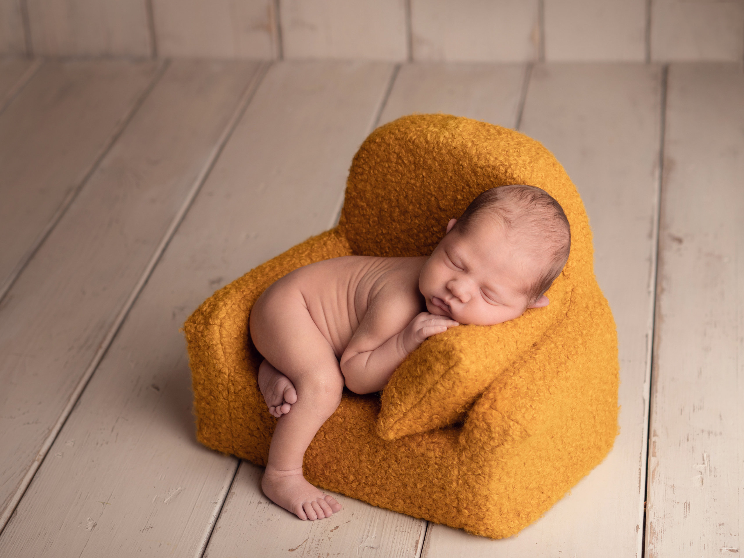 Foto dei neonati. Fotografa di neonati di attesa di famiglia Gero Kateryna