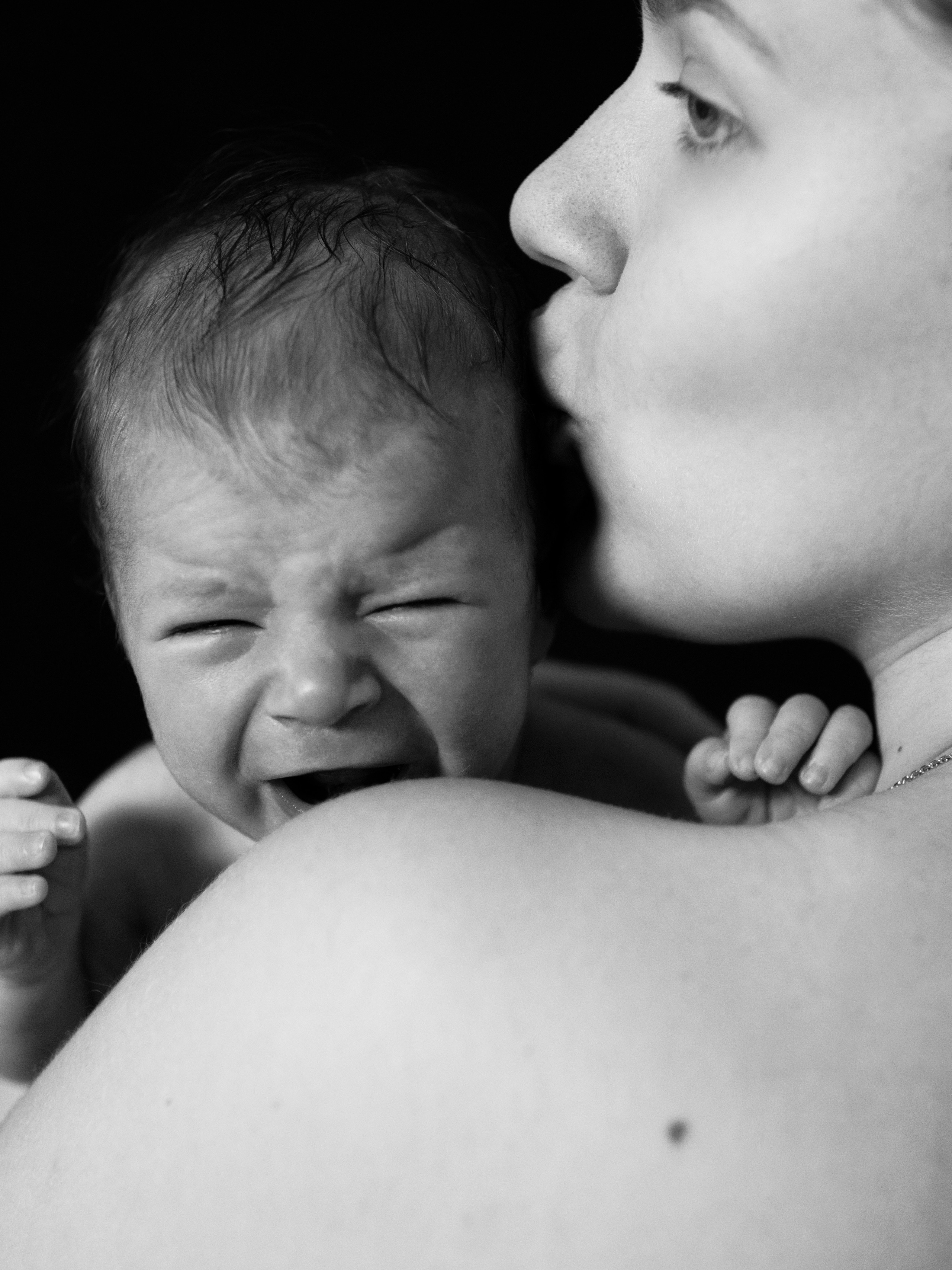 Foto bianconere. Fotografa di neonati di attesa di famiglia Gero Kateryna