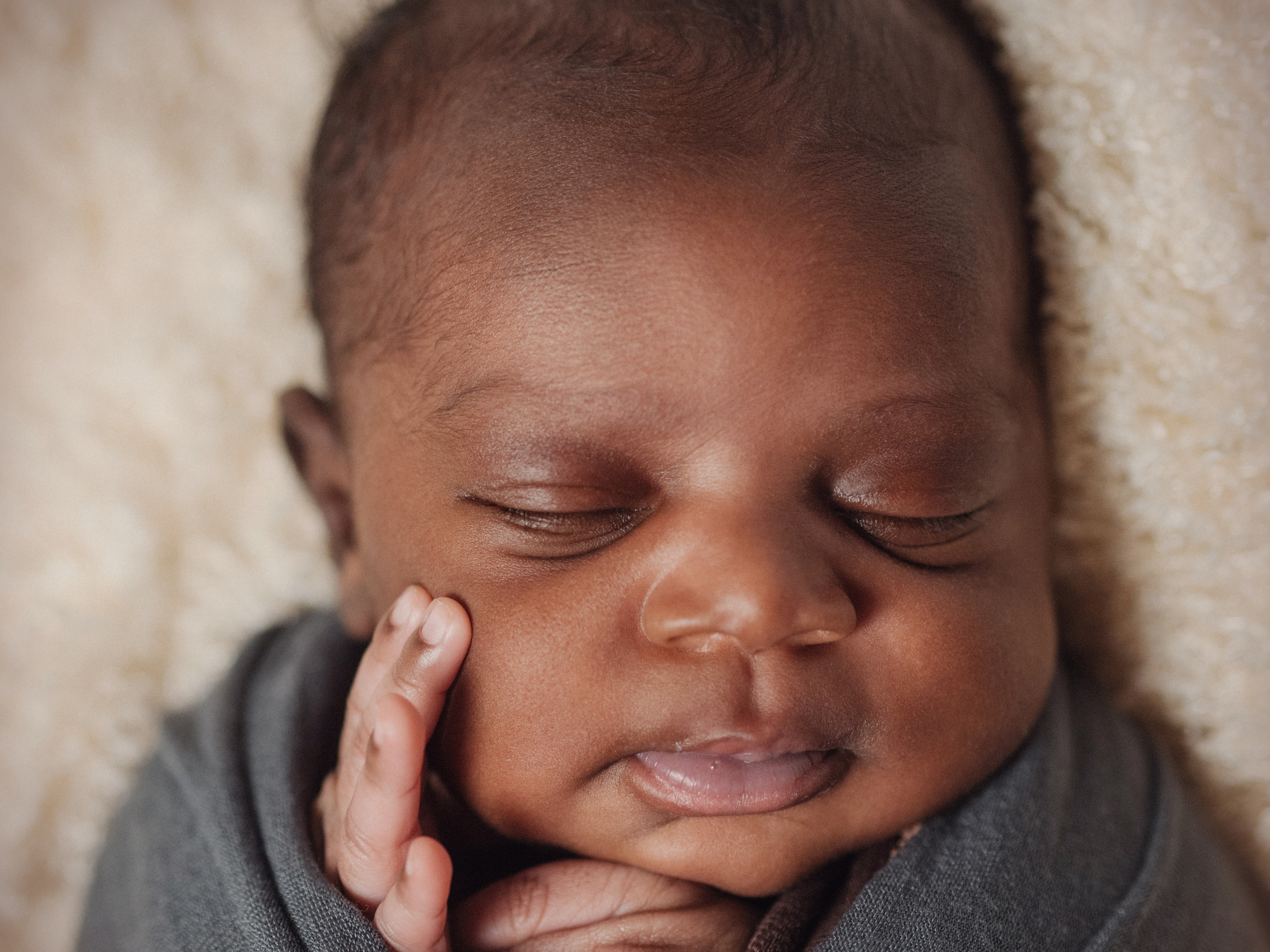 Il bambino tanto atteso con un nome reale. Fotografa di neonati di attesa di famiglia Gero Kateryna