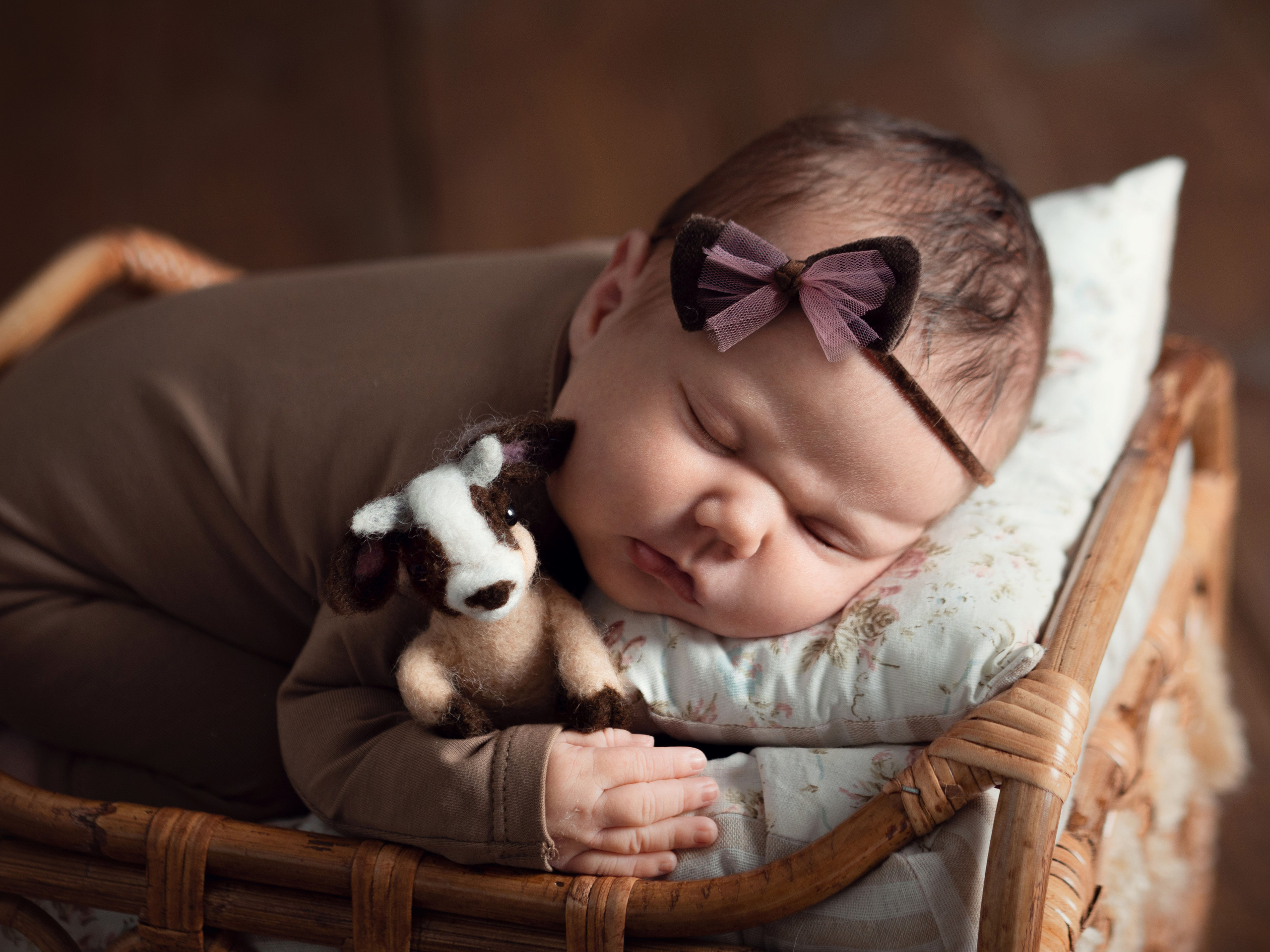 Foto dei neonati. Fotografa di neonati di attesa di famiglia Gero Kateryna