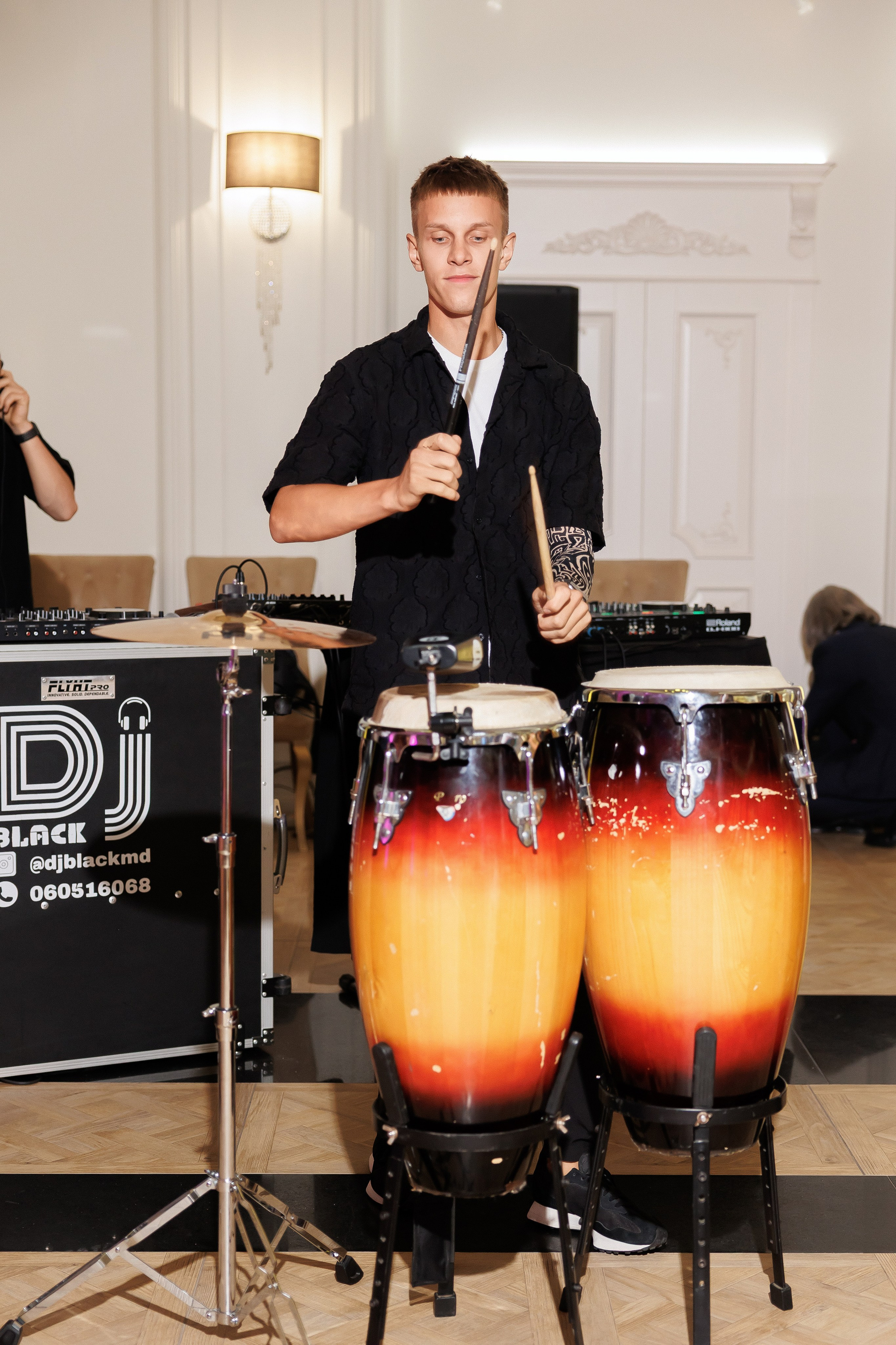 Eugen & Livia — Grand Elysee — Wedding Day. Servicii Foto și Video 067188353