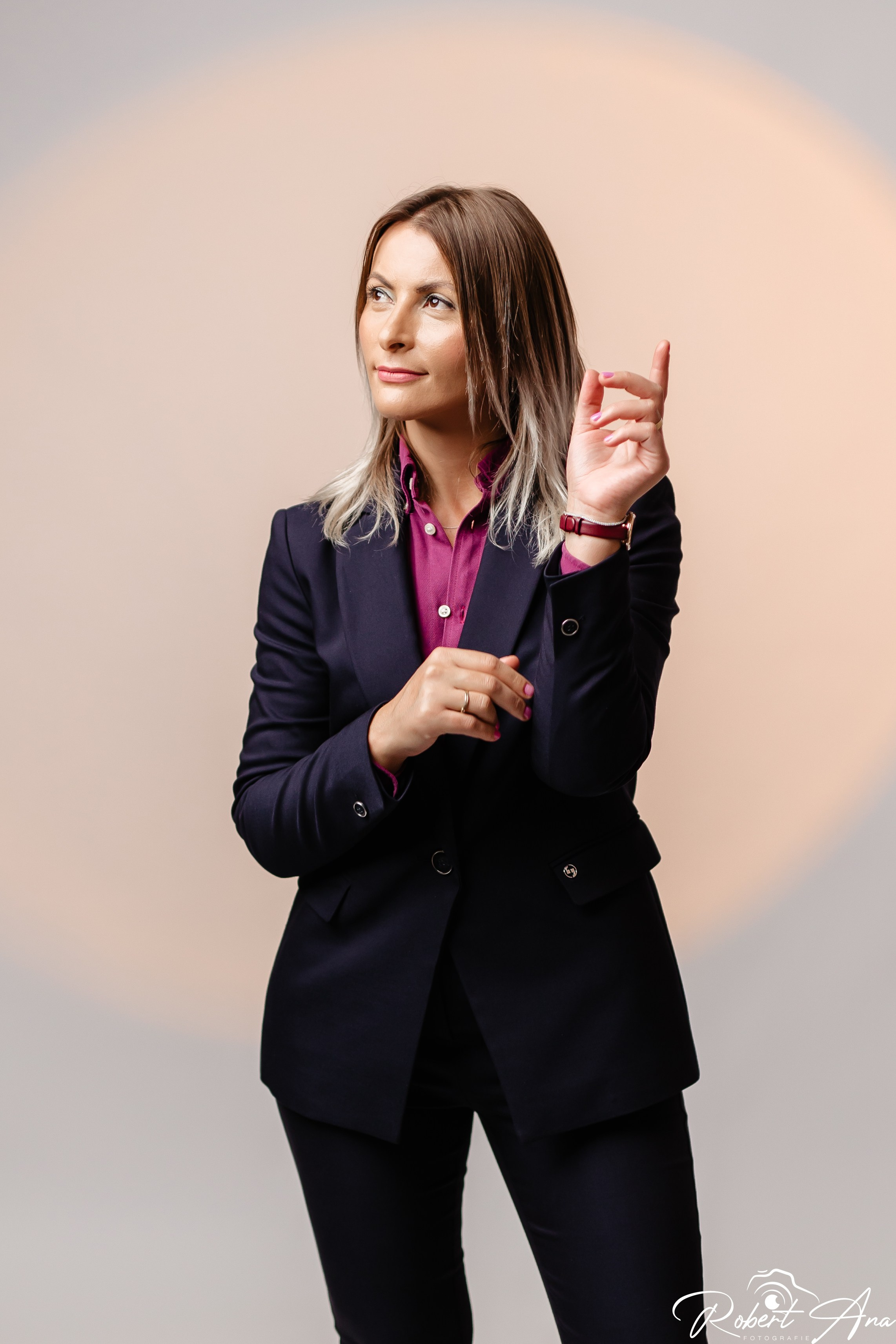 BUSINESS. Robert Blaj - Fotograf Nuntă Iași