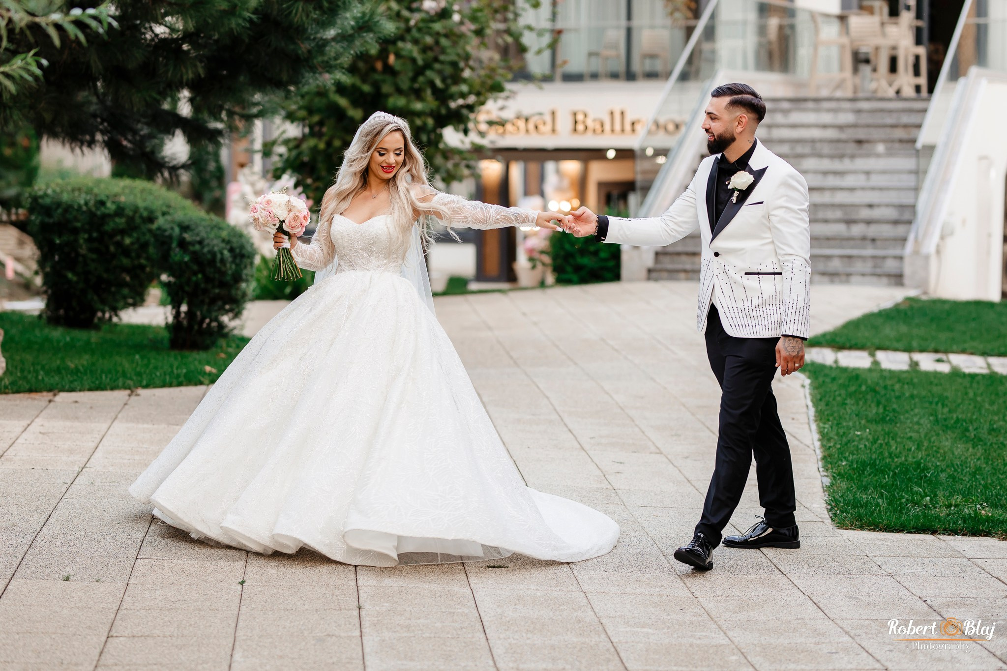 Roxana & Bogdan. Robert Blaj - Fotograf Nuntă Iași