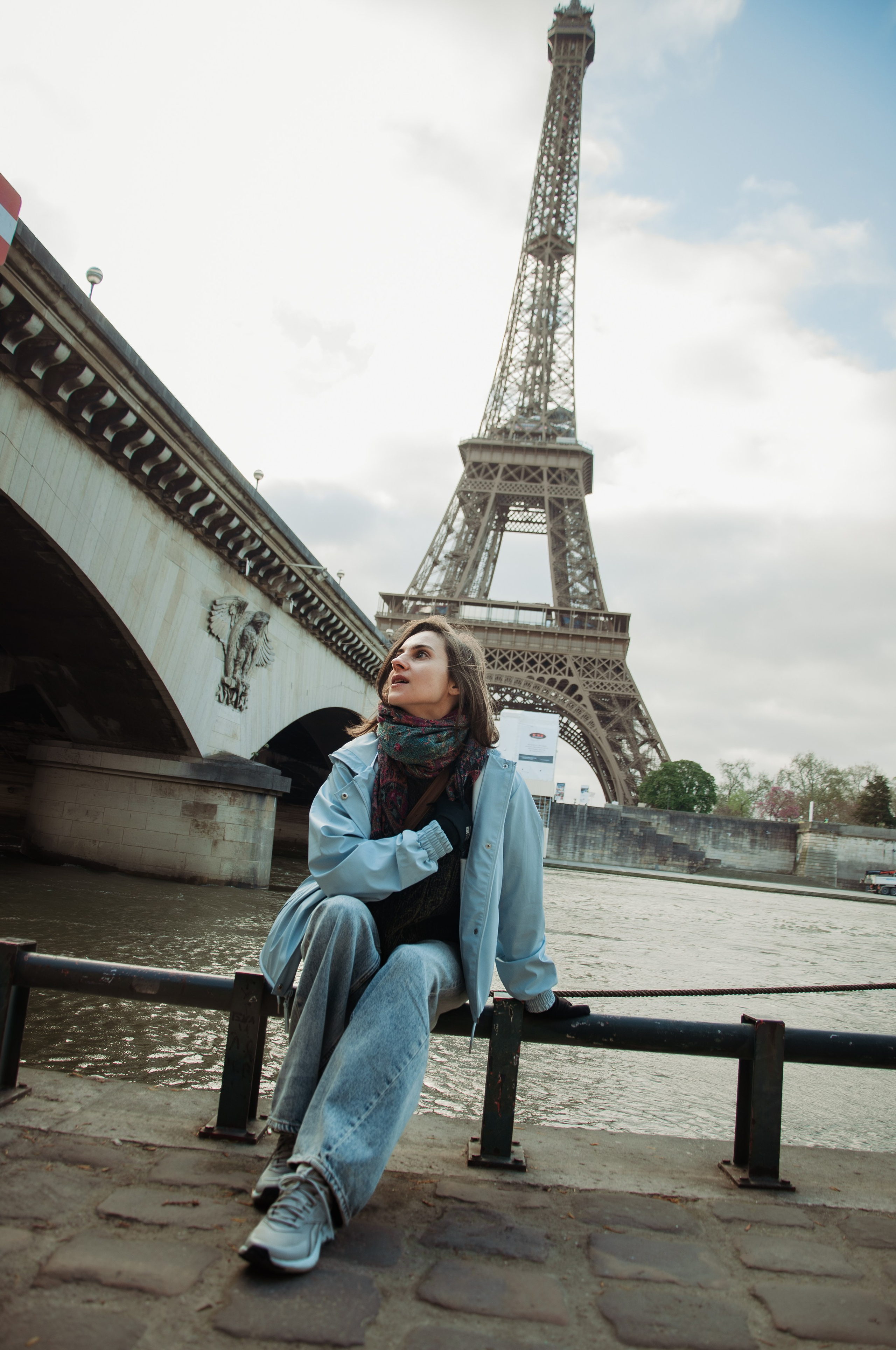 Family photoshoot at the Trocadero. Paris photographer — Polina Osipova