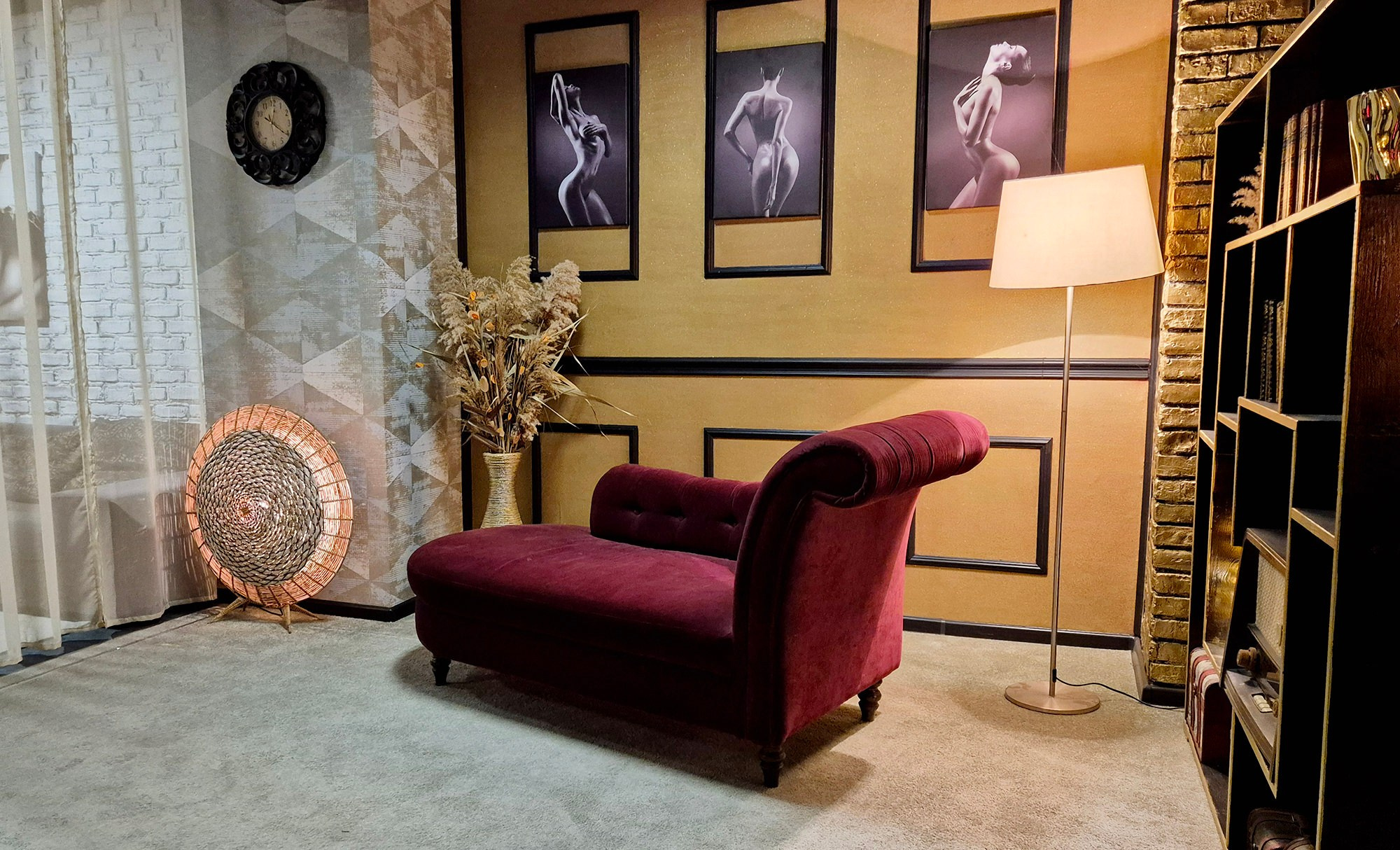 Prezentare studio foto personal Galati. Setup decoruri. Studio foto Galati sexy — boudoir fotograf freelancer Florin Costache