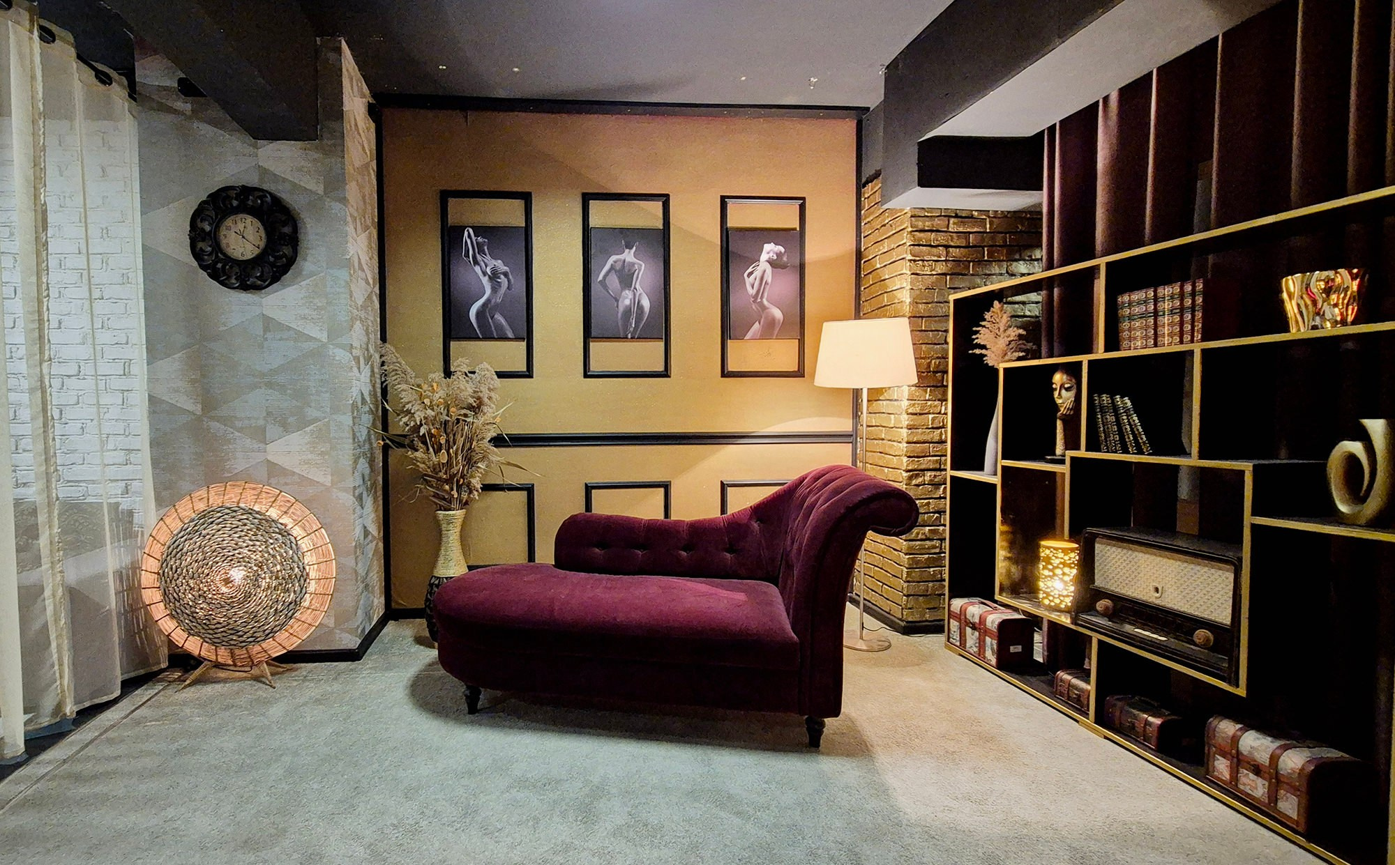 Prezentare studio foto personal Galati. Setup decoruri. Studio foto Galati sexy — boudoir fotograf freelancer Florin Costache