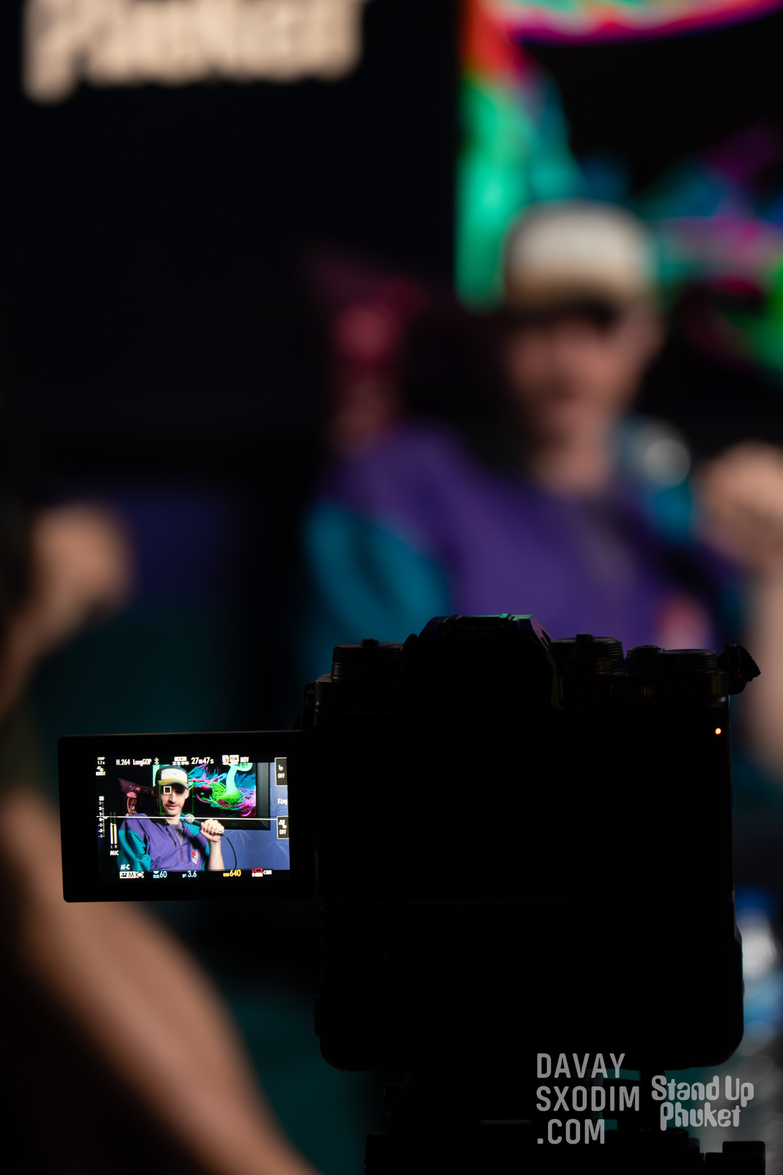 Standup-шоу «Тай-Болтай» | Фоторепортаж | Афиша | DAVAYSXODIM.com PHUKET. АФИША|ФОТОРЕПОРТАЖИ|ИВЕНТЫ|ПХУКЕТ