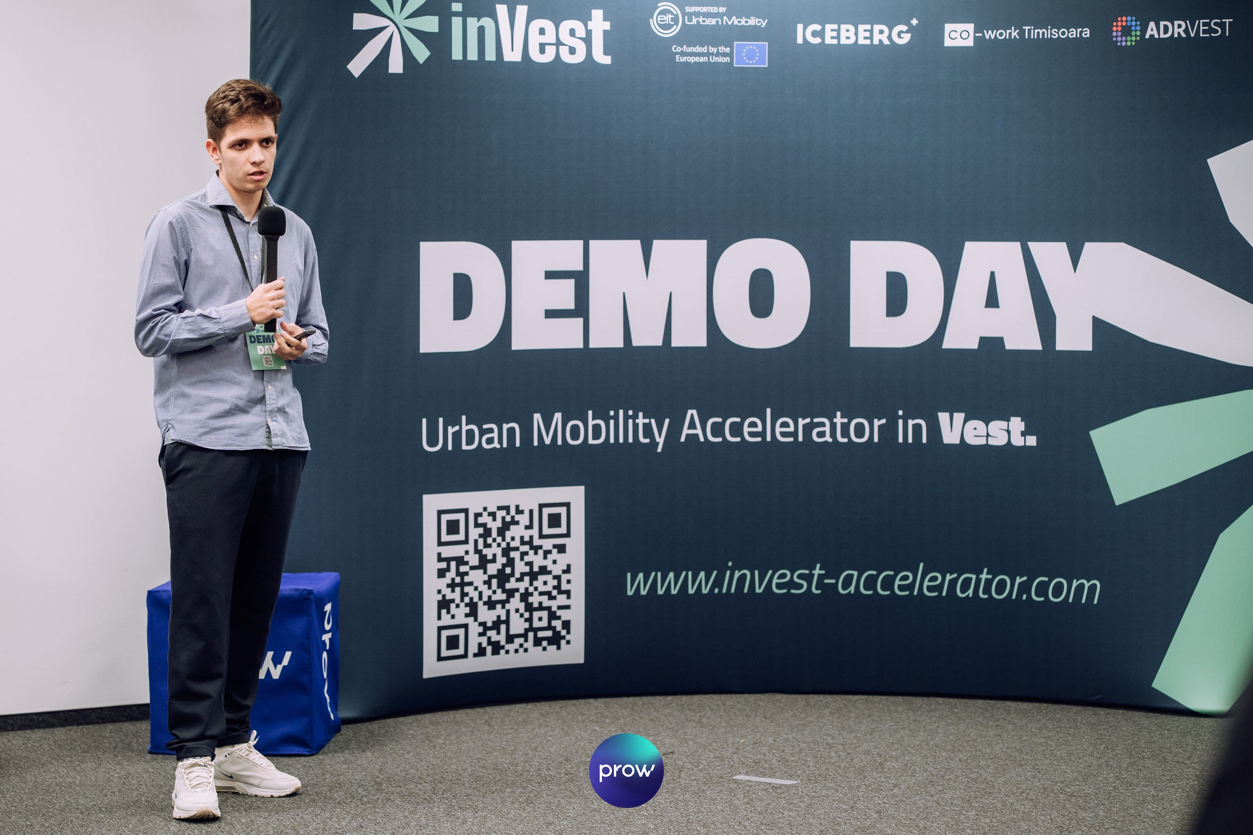 InVest DemoDay @ Cowork. Cozac Cristian Photographer