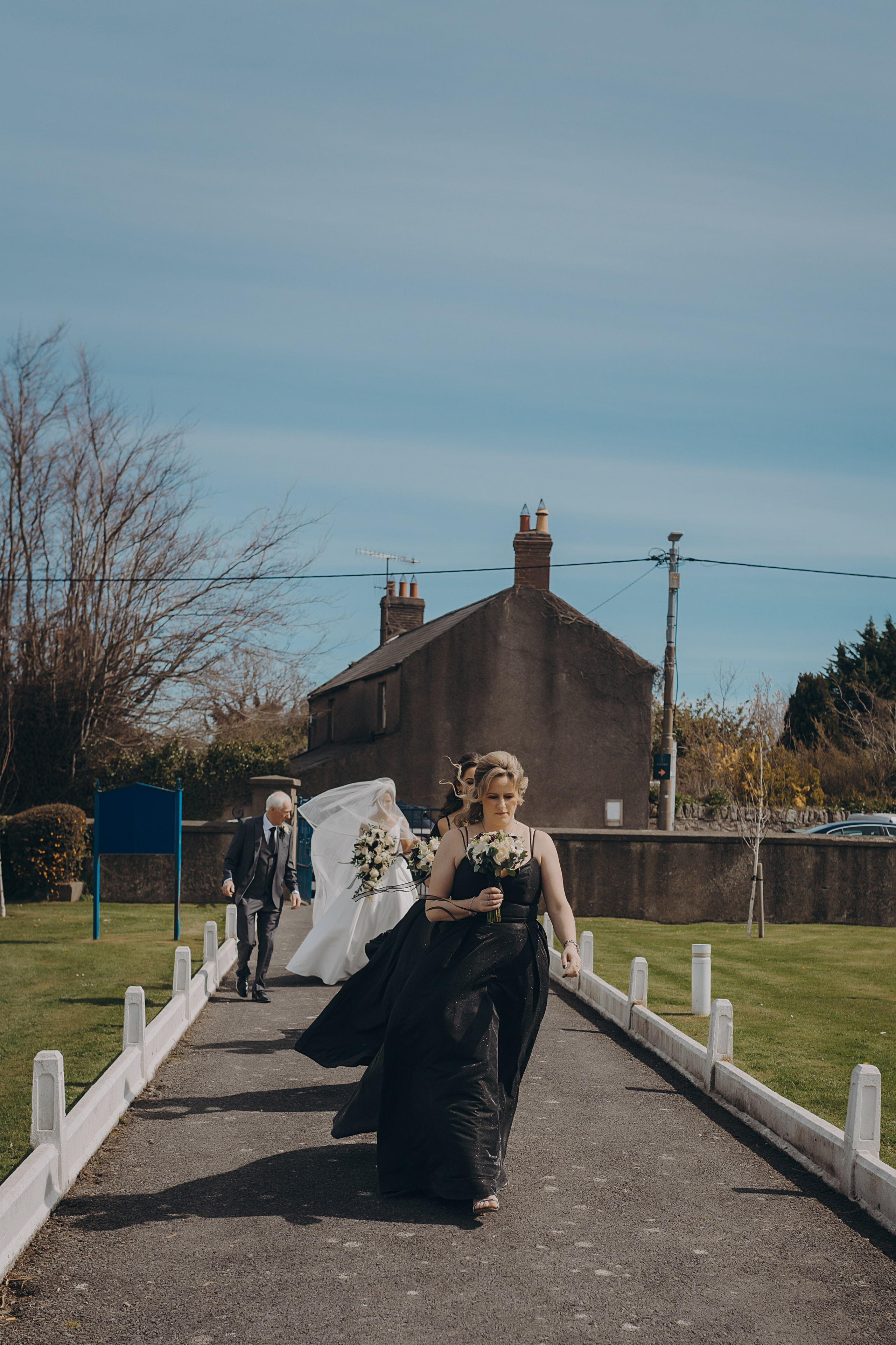 Megan & Oneias. Main