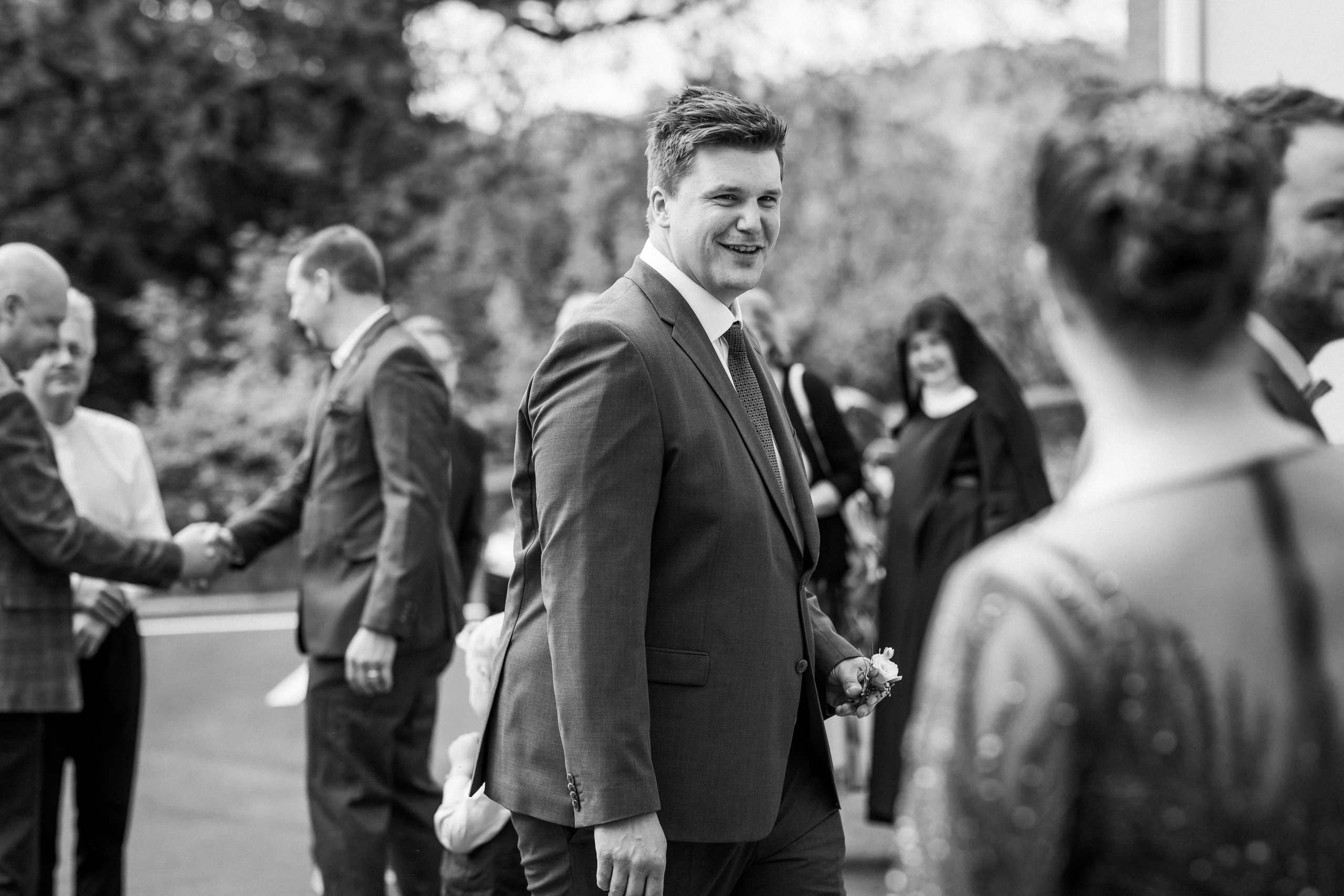 Kirchliche Trauung in Oerlinghausen – Emotionale Hochzeitsfotos & Stilvolle Reportagen!. Hochzeitsfotografin in Gütersloh | Authentische Hochzeitsreportagen | TK Photographie