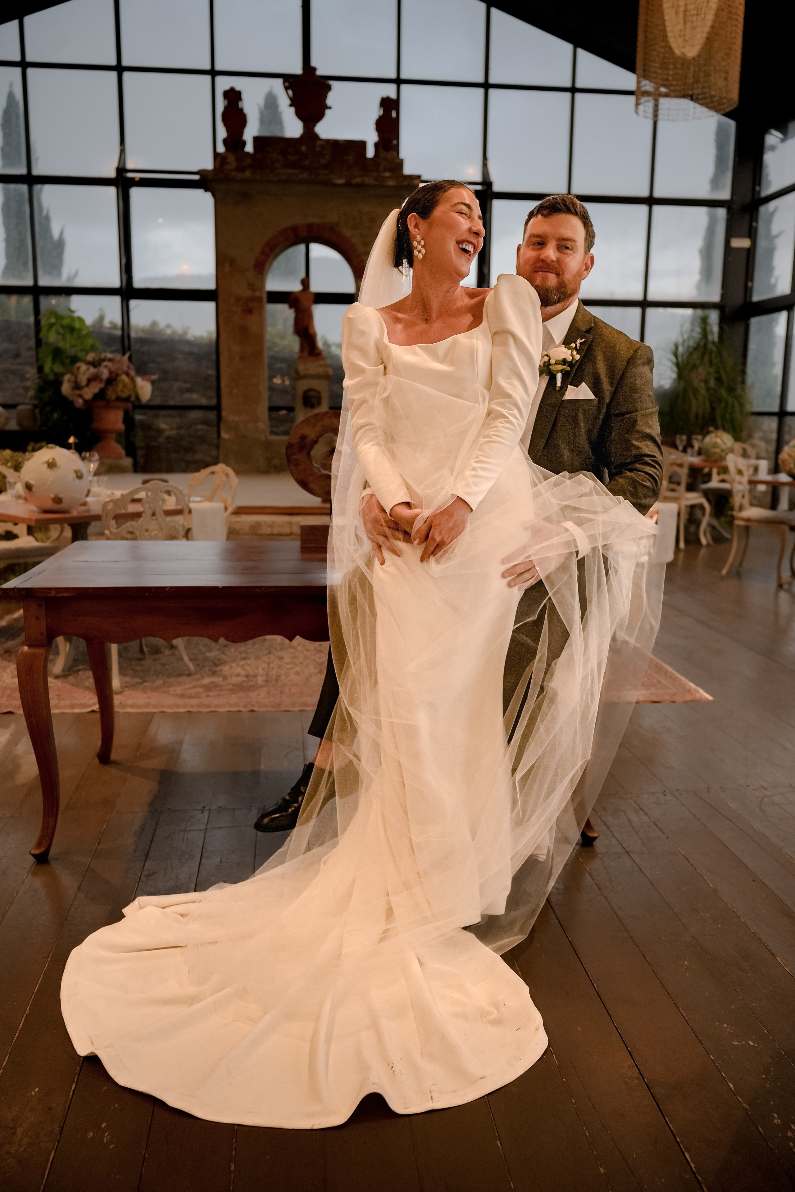 Elopment in Cortona. Villa Falconiere. Wedding Photographer in Italy