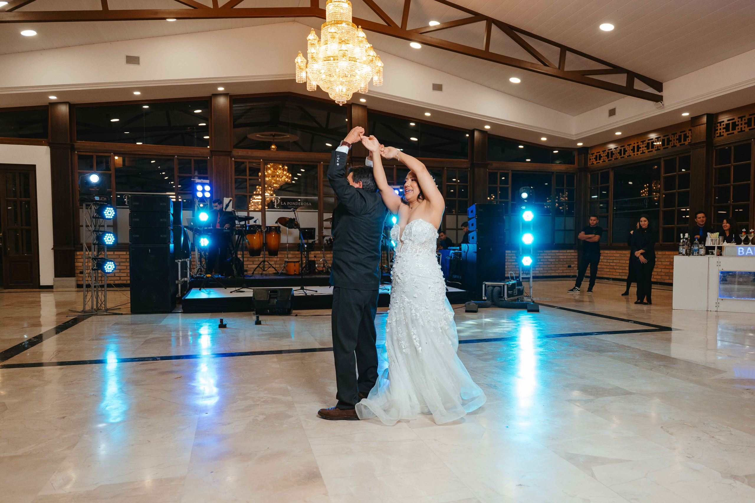 Karol y Jairon. Fotógrafo de bodas en Loja Ecuador | Piero Alvarez PH