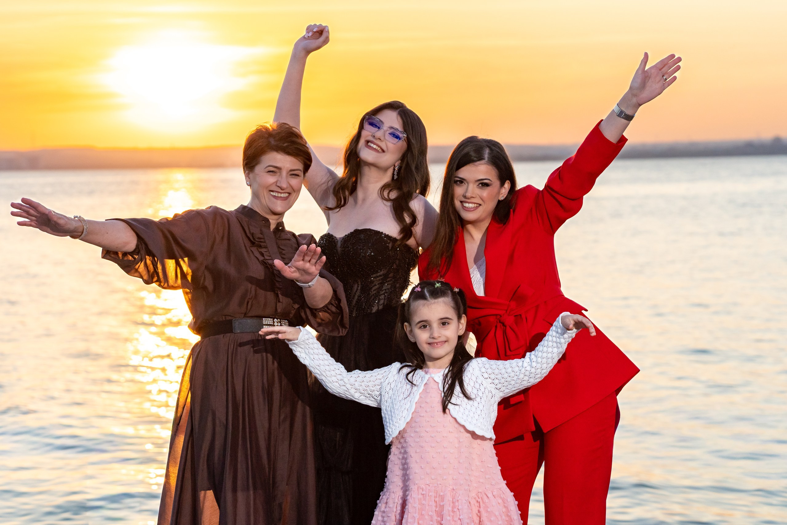 Maria’s 18th birthday. Adelinne — fotograf profesionist în Constanța pentru familii, bebeluși și evenimente