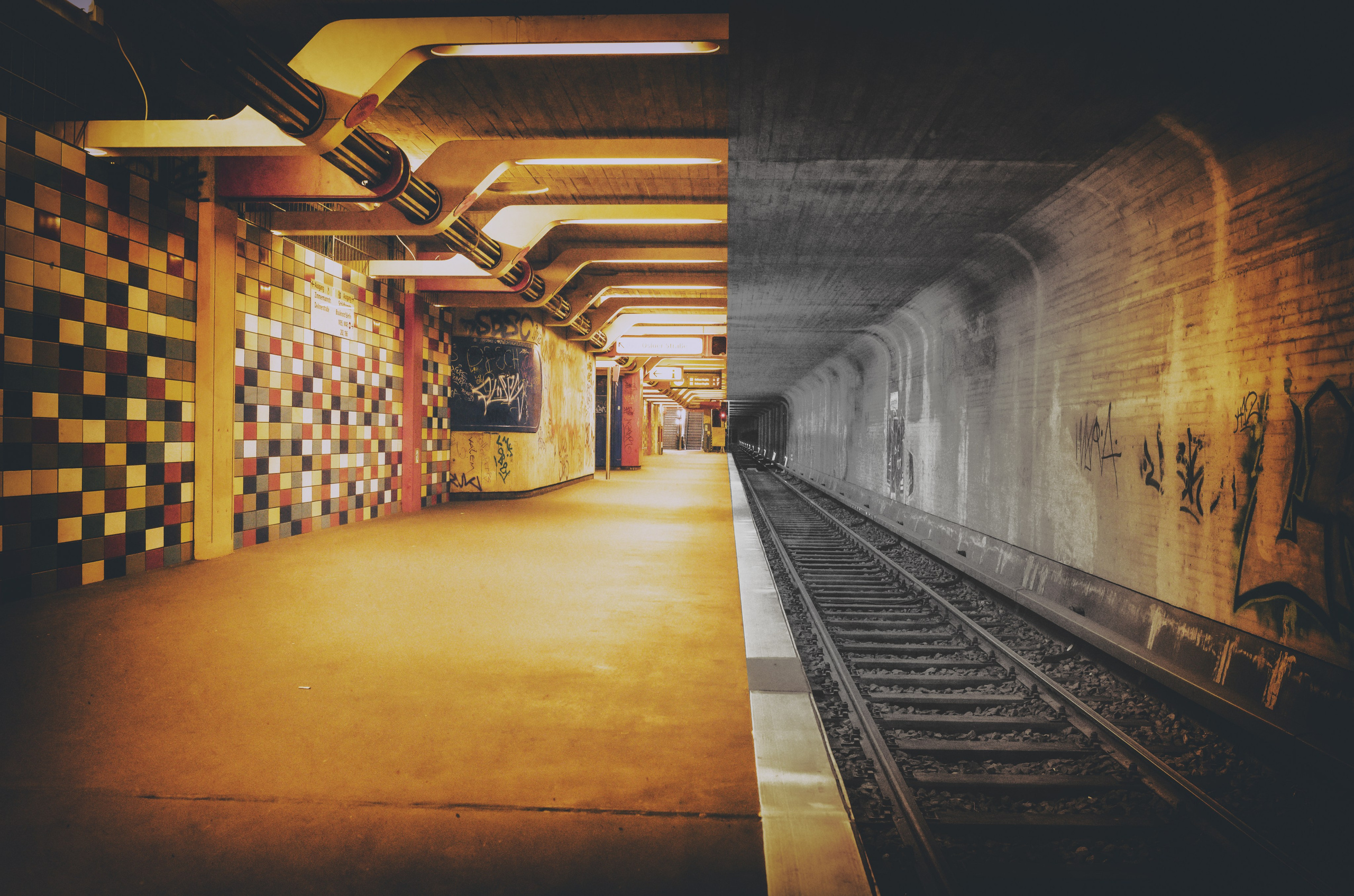 Entdecken Sie die Schönheit der Architektur: Professionelle Fotografie. Fotograf in Berlin Brandenburg (Familien, Kinder, Paare, Hochzeiten)