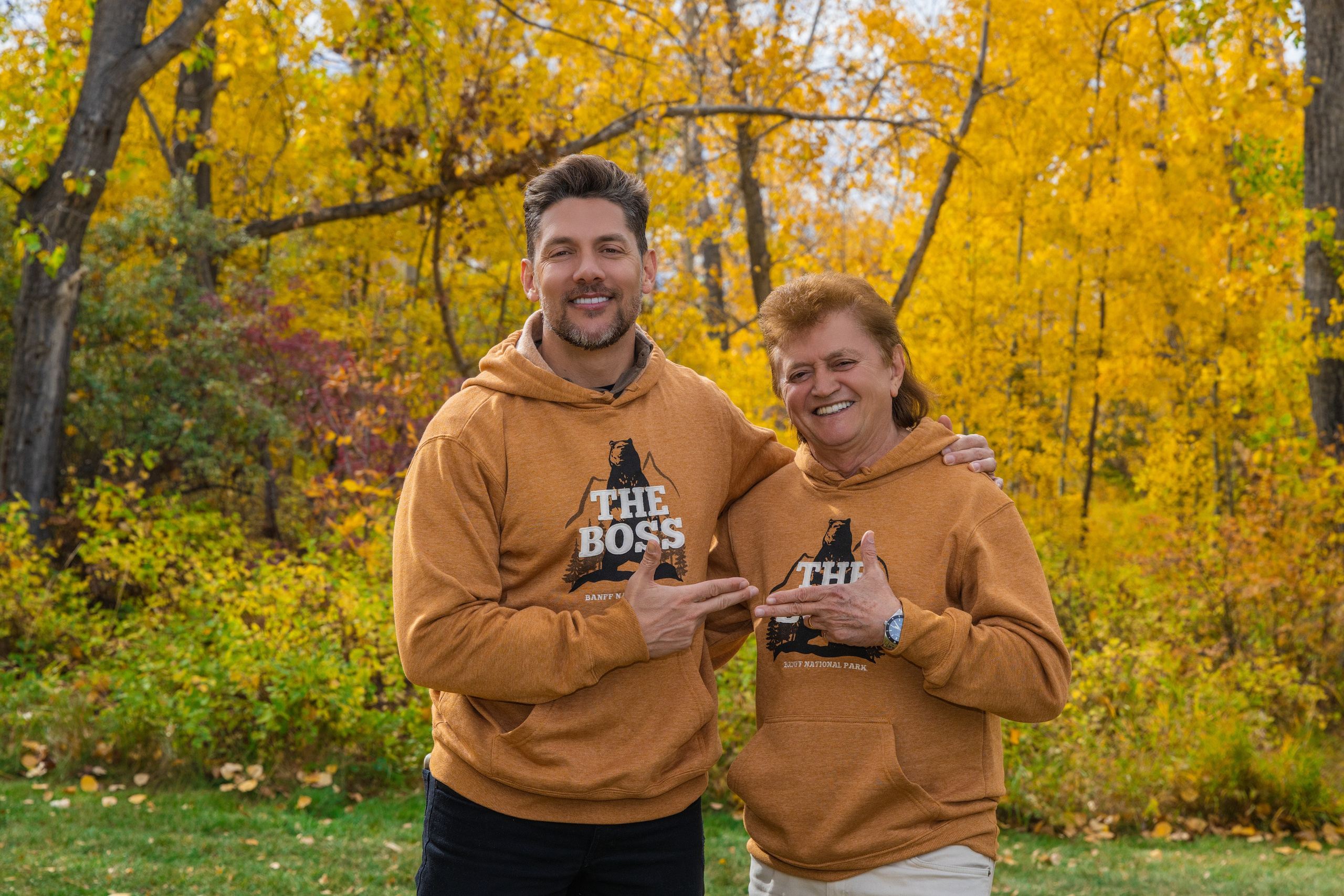 Ariana’s Family. Carlos Lima Photography — Photographer in Calgary