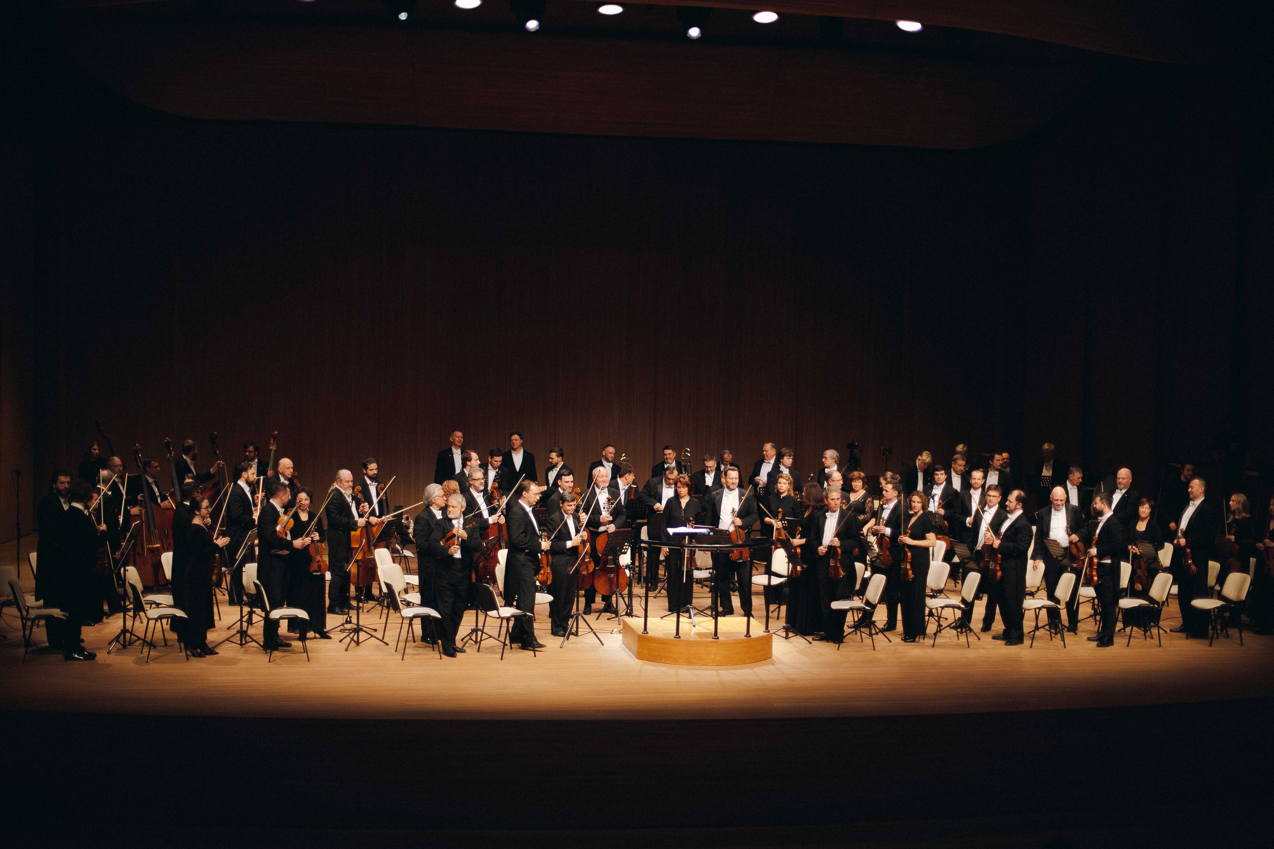 The Tchaikovsky Academic Grand Symphony Orchestra in Baku. Wedding&Event photographer Ismail Rzayev in Baku