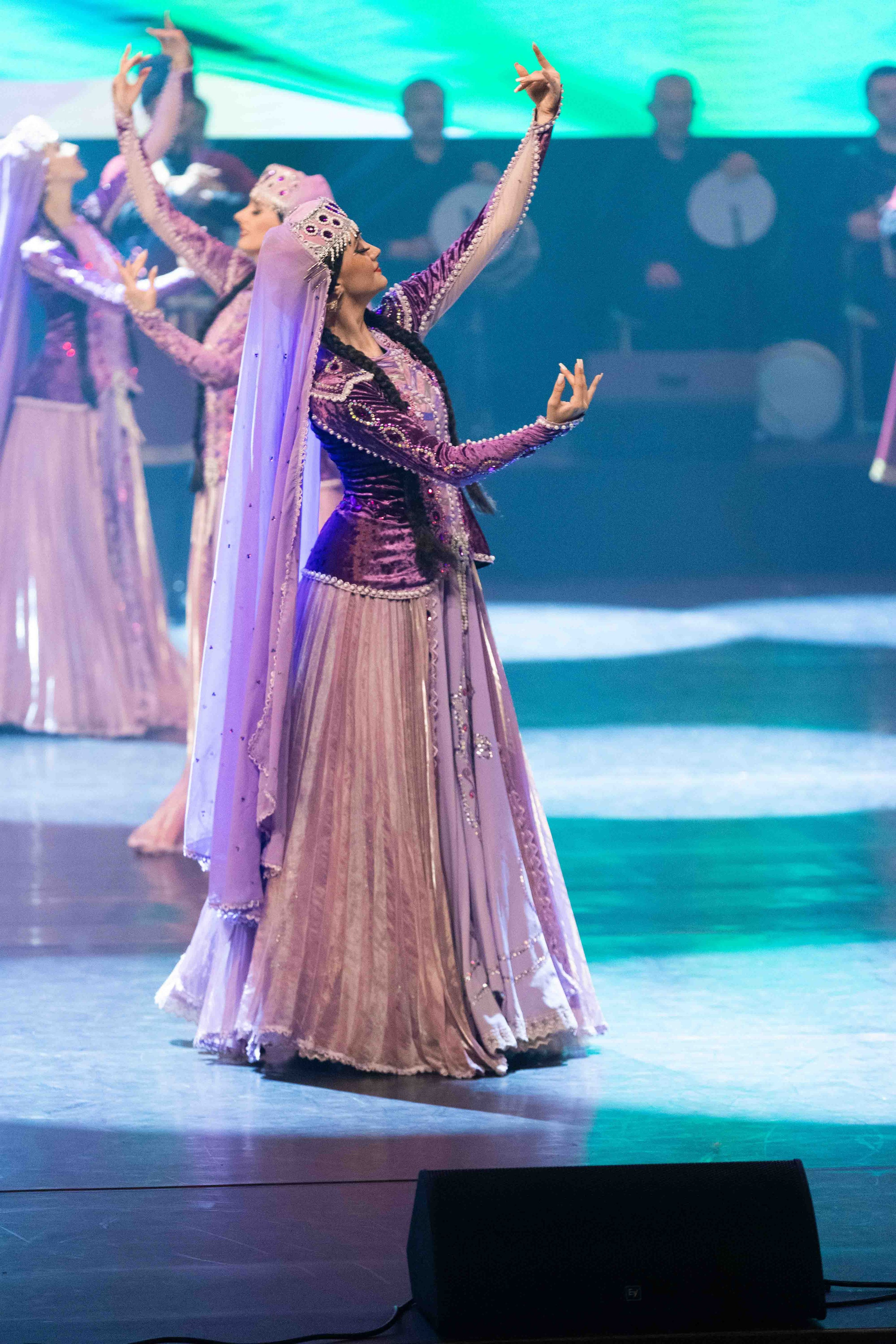 STATE DANCE ENSEMBLE. Wedding&Event photographer Ismail Rzayev in Baku