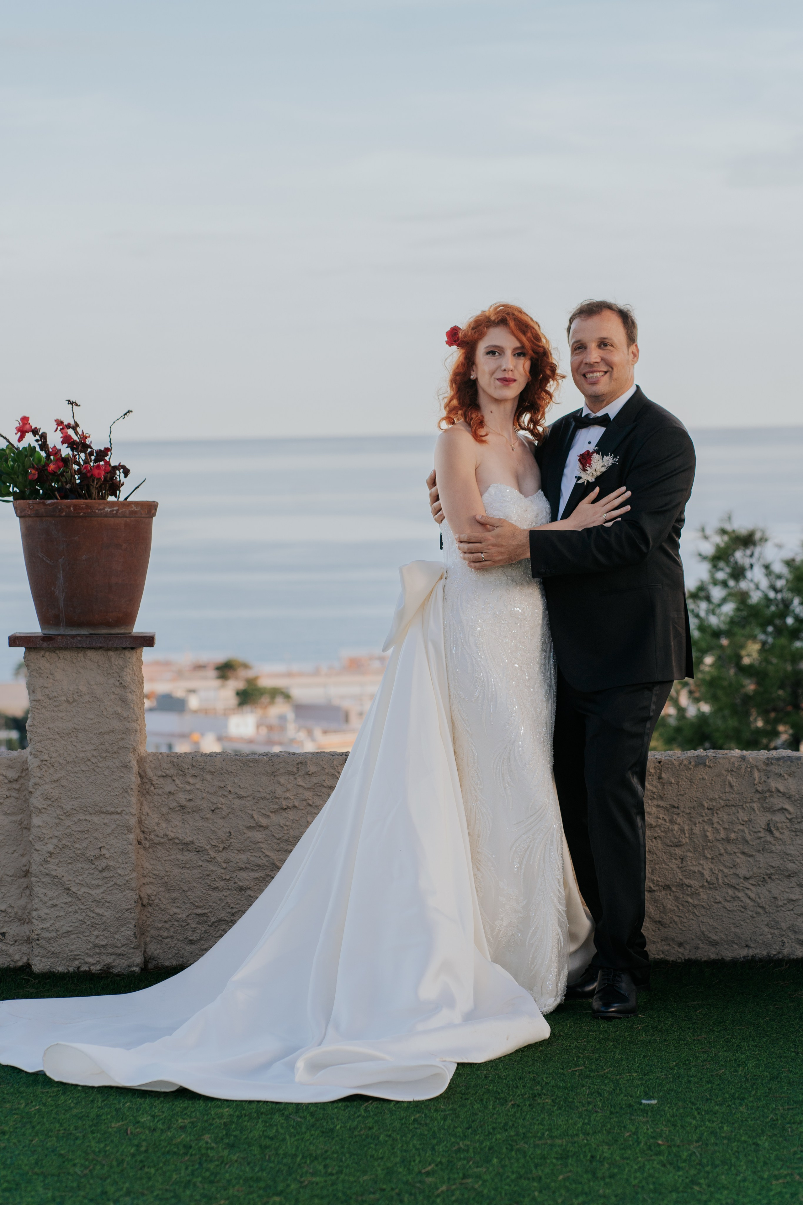Havie & Isabel — a wedding in Gaudí’s Crypt. DiaFoto Weddings · Premium Destination Wedding Photographer & Videographer in Barcelona